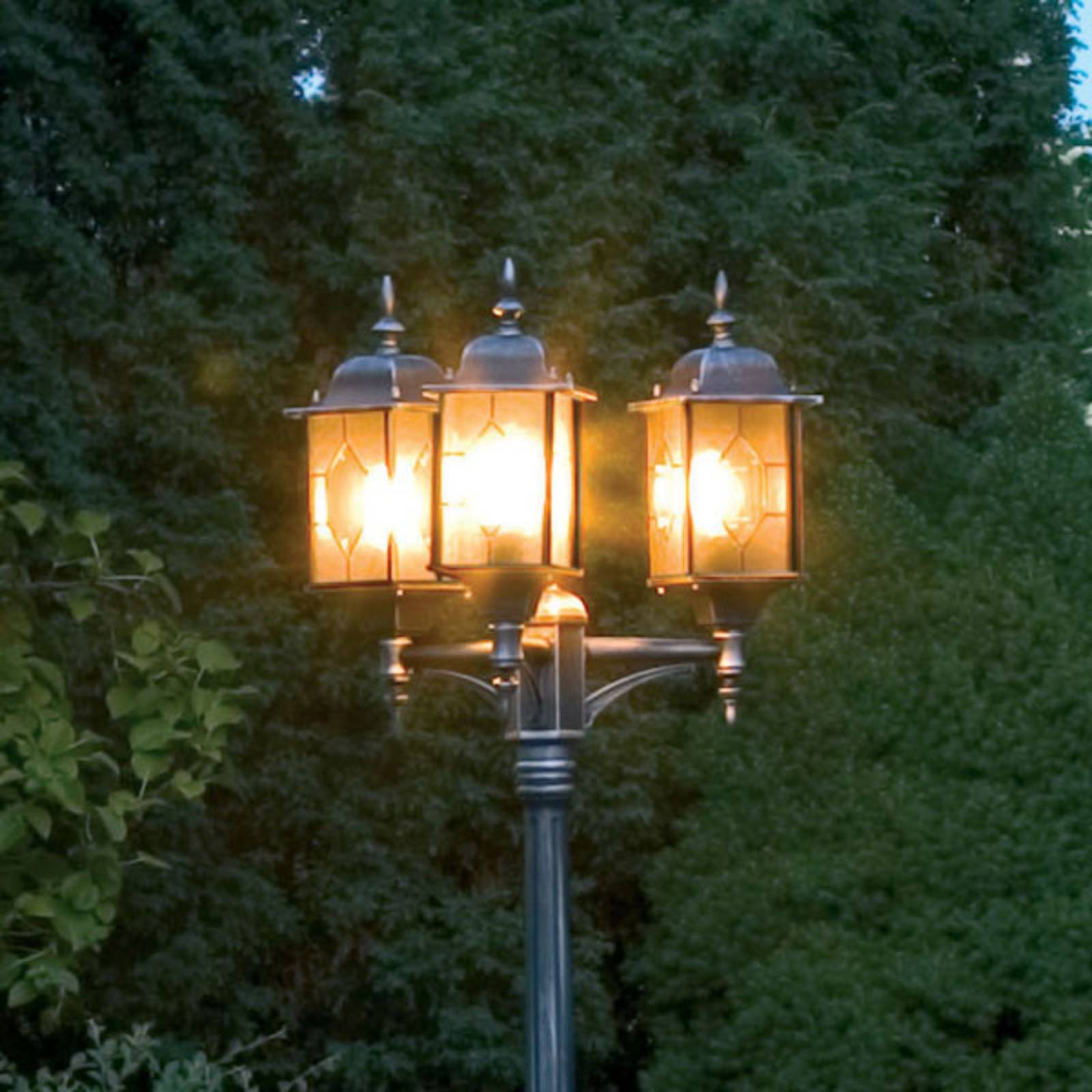 Konstsmide Stožárové svítidlo Milano, 3 žárovky