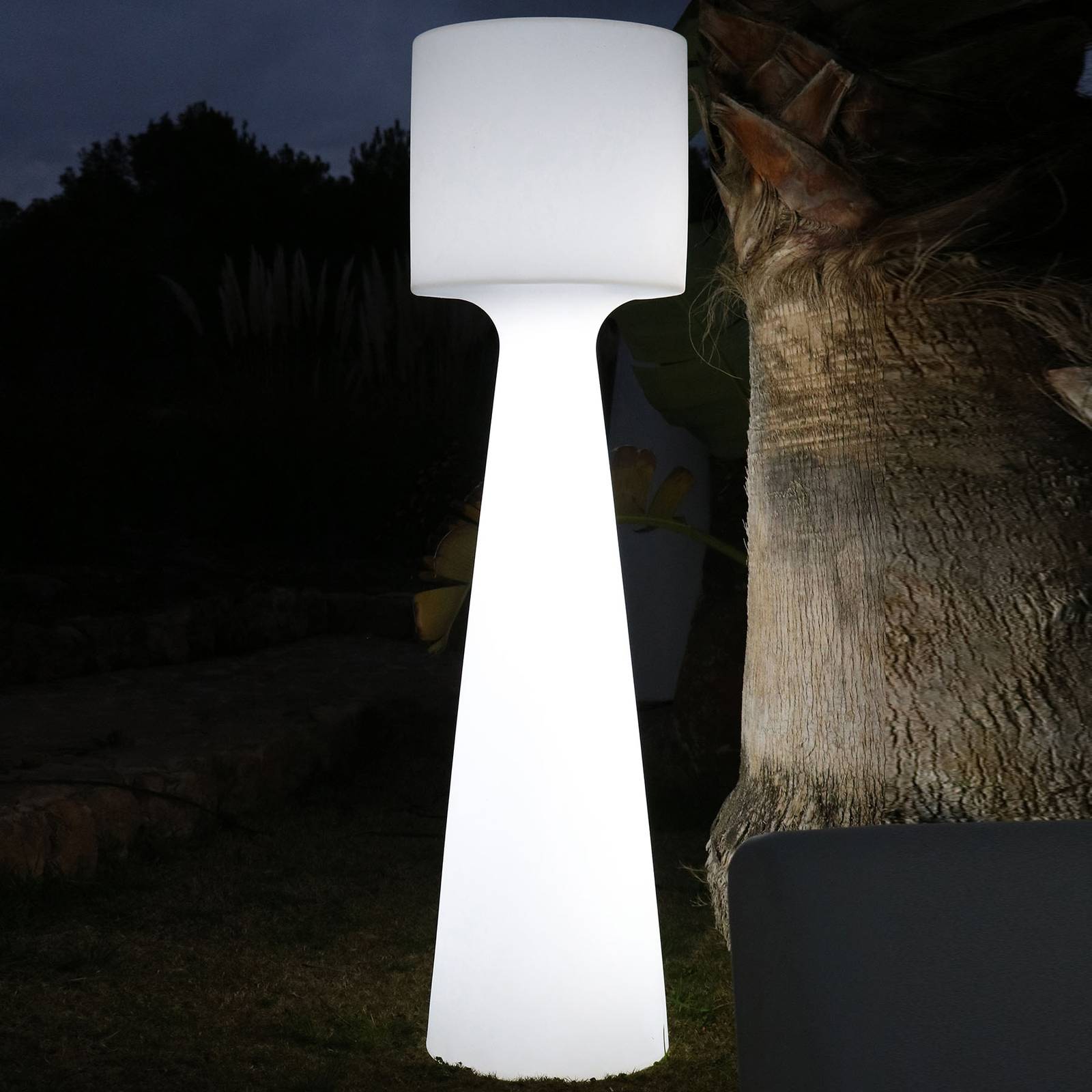 Stojacia lampa Newgarden Grace LED, dobíjateľná batéria, výška 140 cm