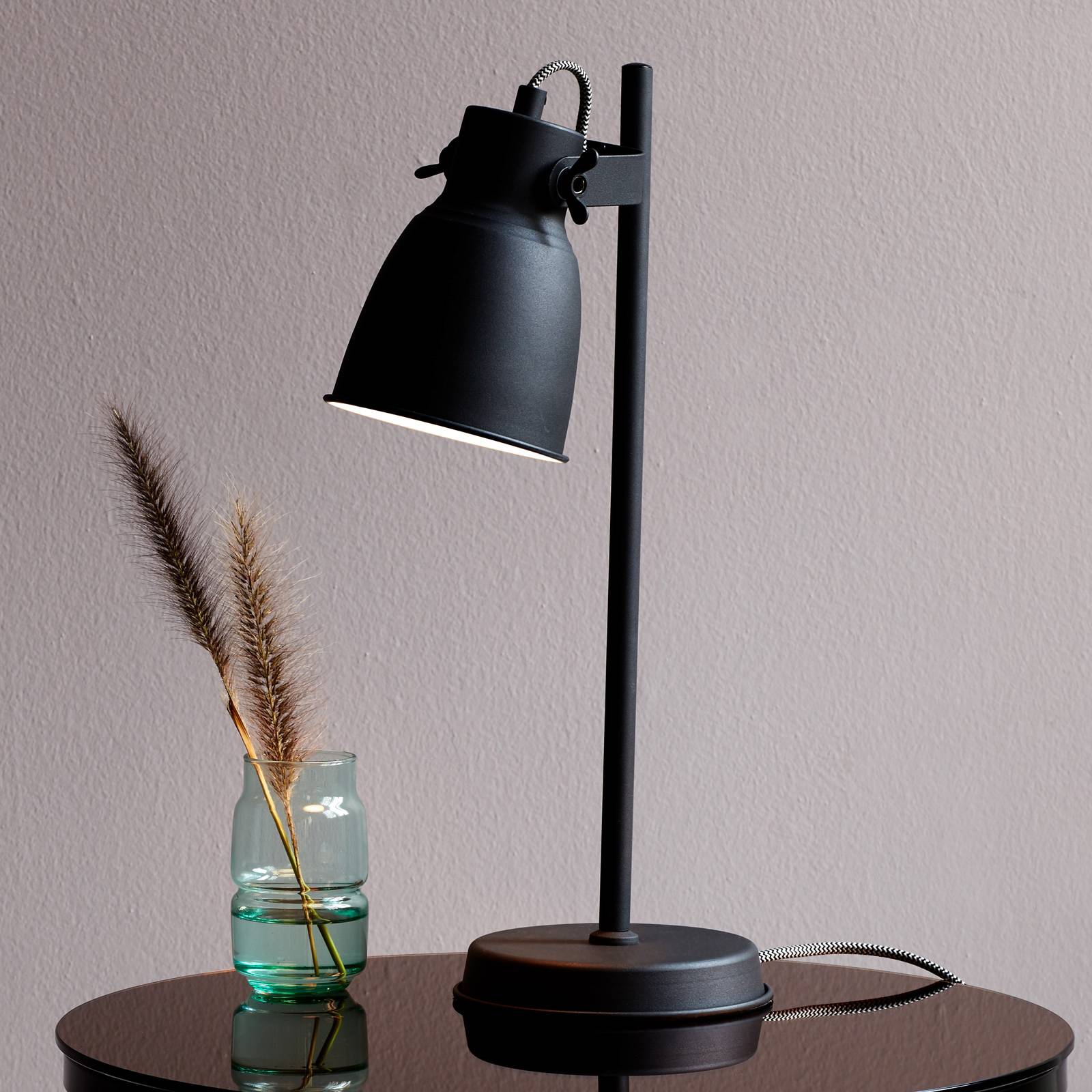Nordlux Stolní lampa Adrian v kovovém, černém provedení