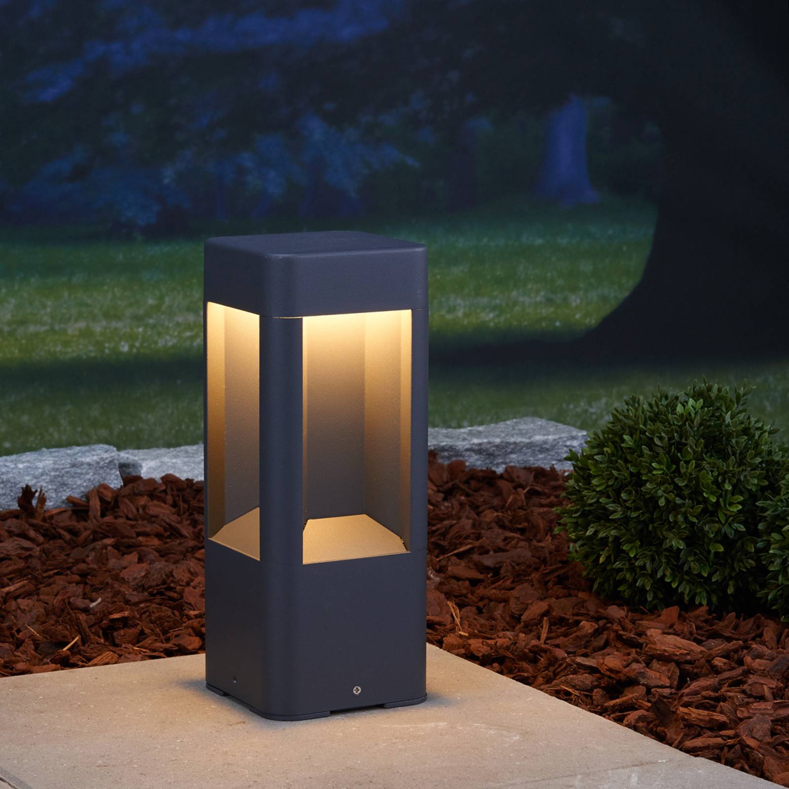 Lucande Světlo Annika LED s hliníkovou základnou, 30 cm