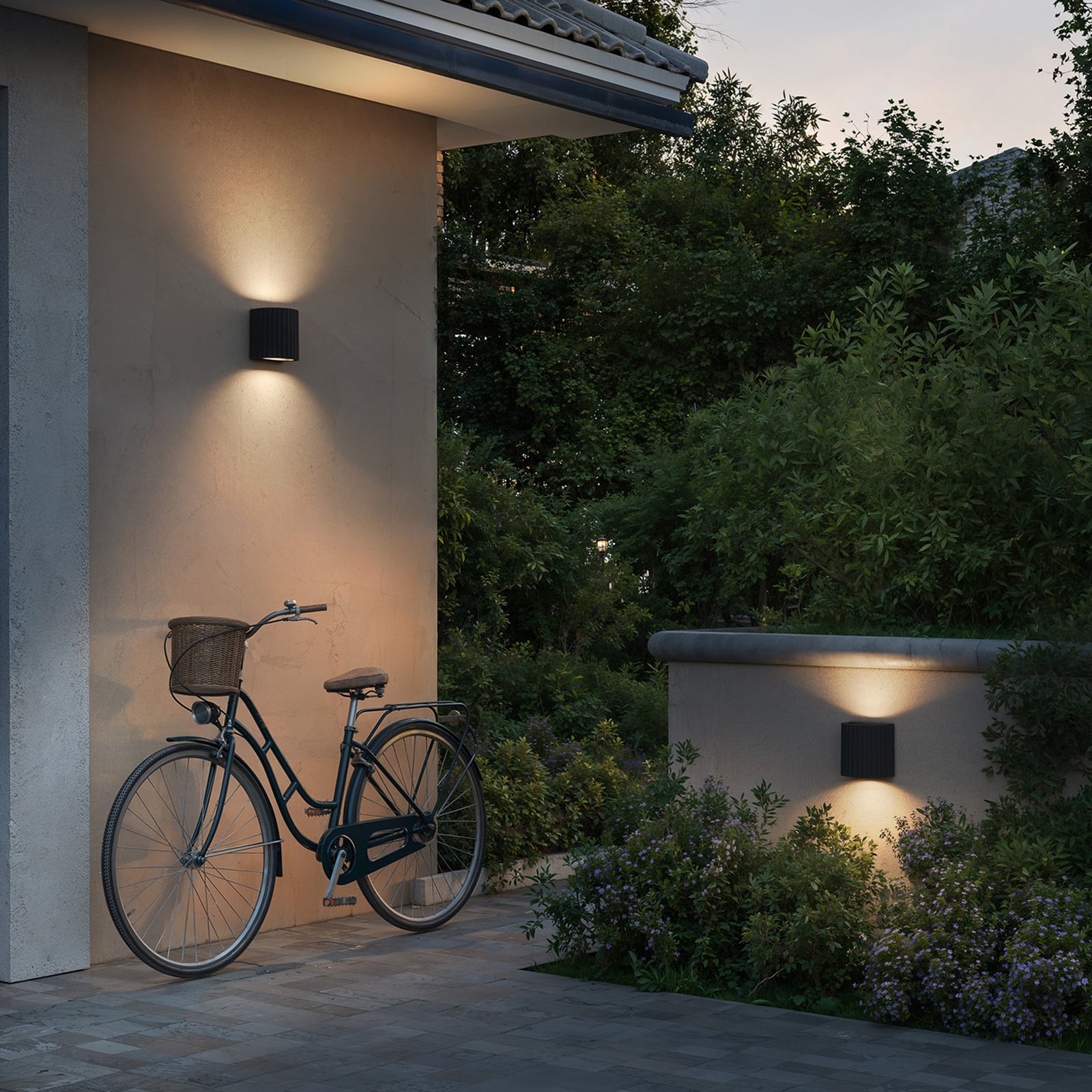 Philips Zyra LED kültéri fali világítás, felfelé/lefelé irányuló, antracit, IP44 Philips Zyra LED kültéri fali világítás, felfelé/lefelé irányuló, antracit, IP44