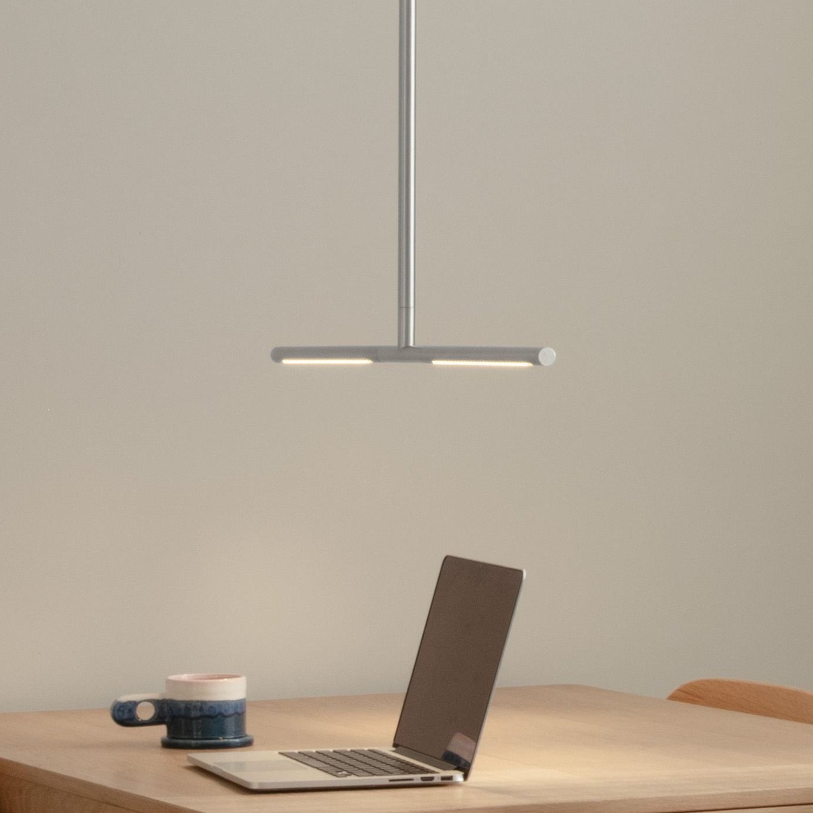 UMAGE Omni LED-es függőlámpa, acél színű, 2-lámpás, 74 cm