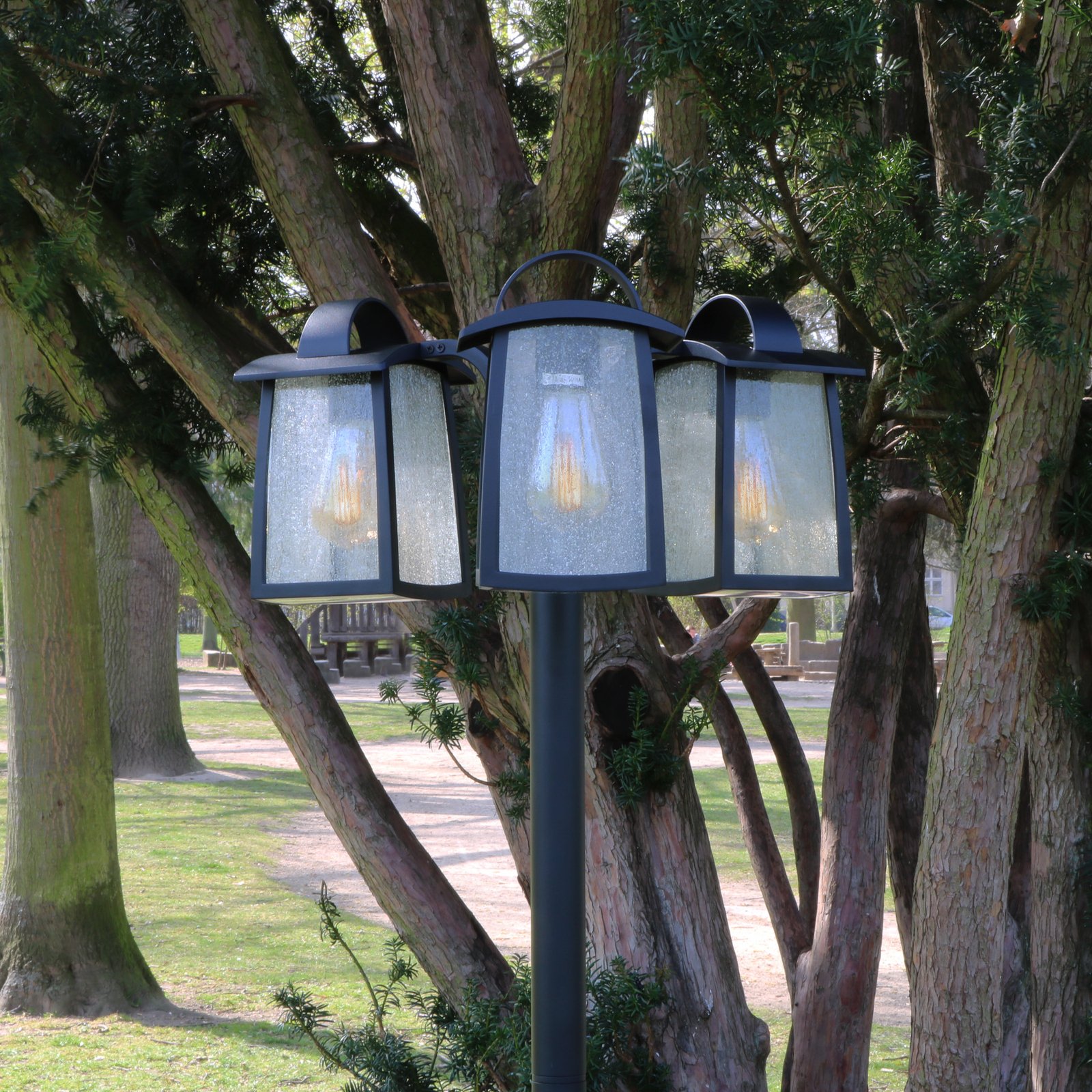 Kelsey lamp post, aluminium, 3-bulb, IP44