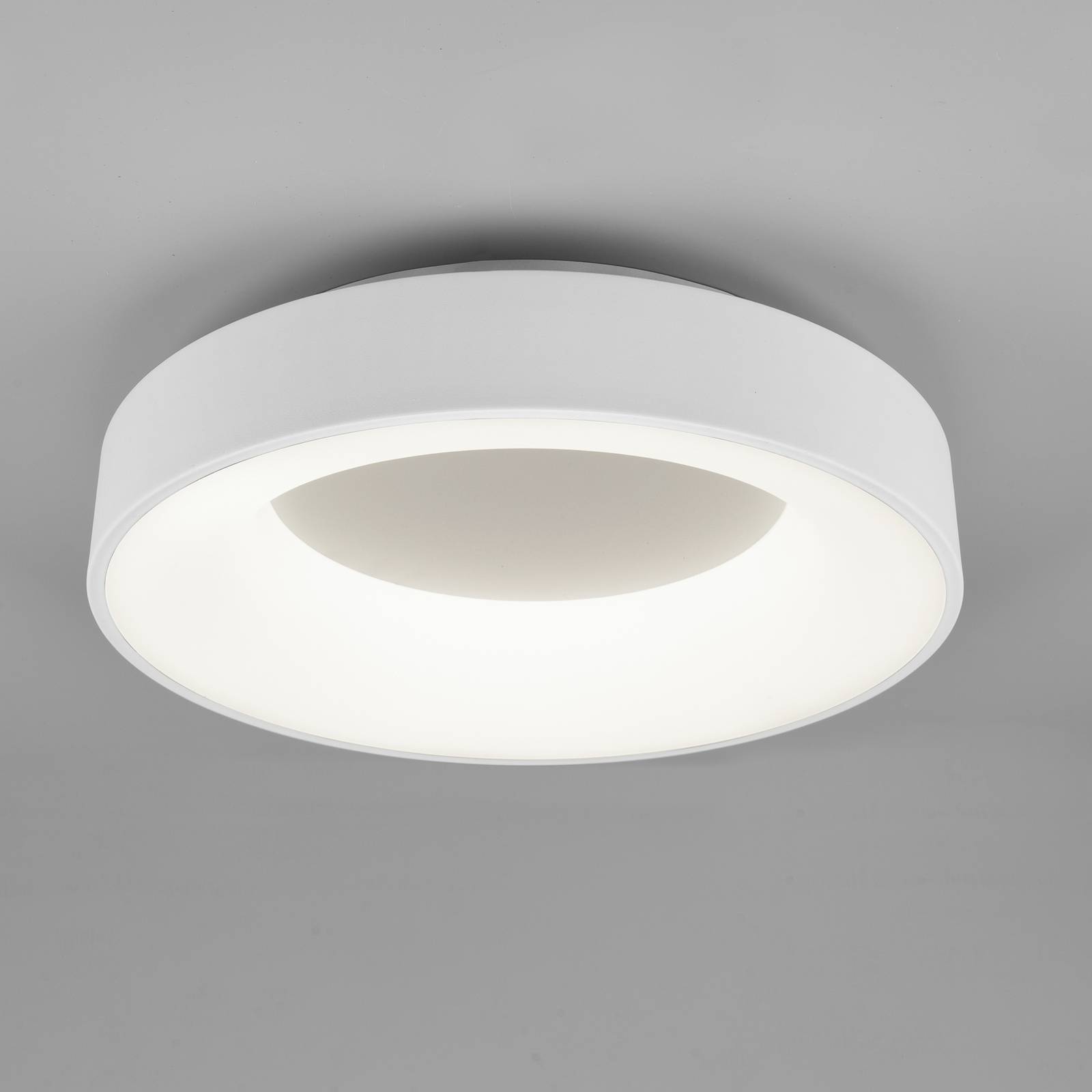 Trio Lighting LED-taklampe Girona bryterdimmer hvit