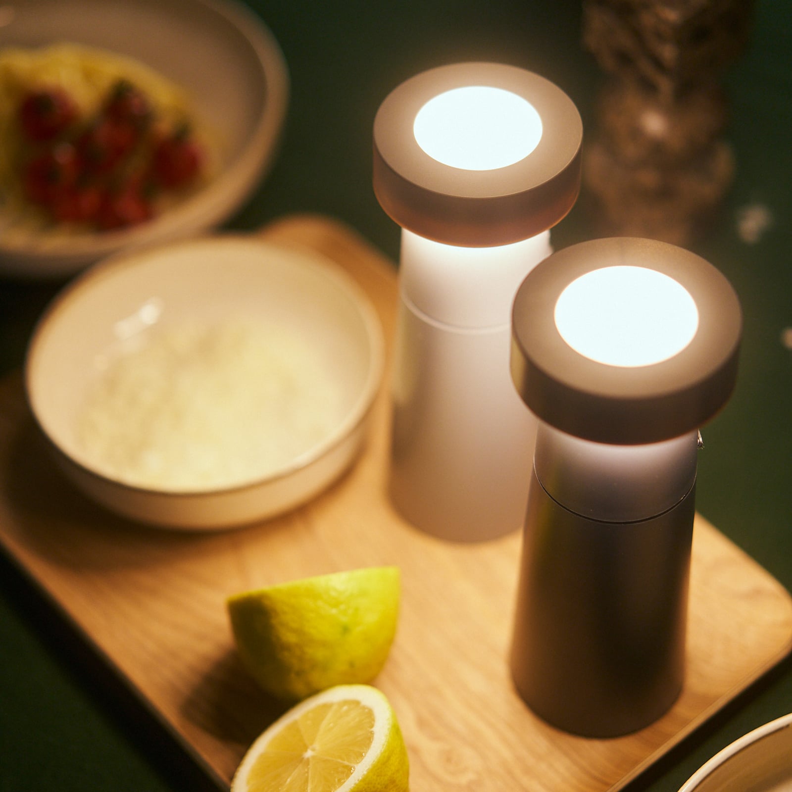 Lucande Salero y pimentero LED Salt & Pepper, juego de 2