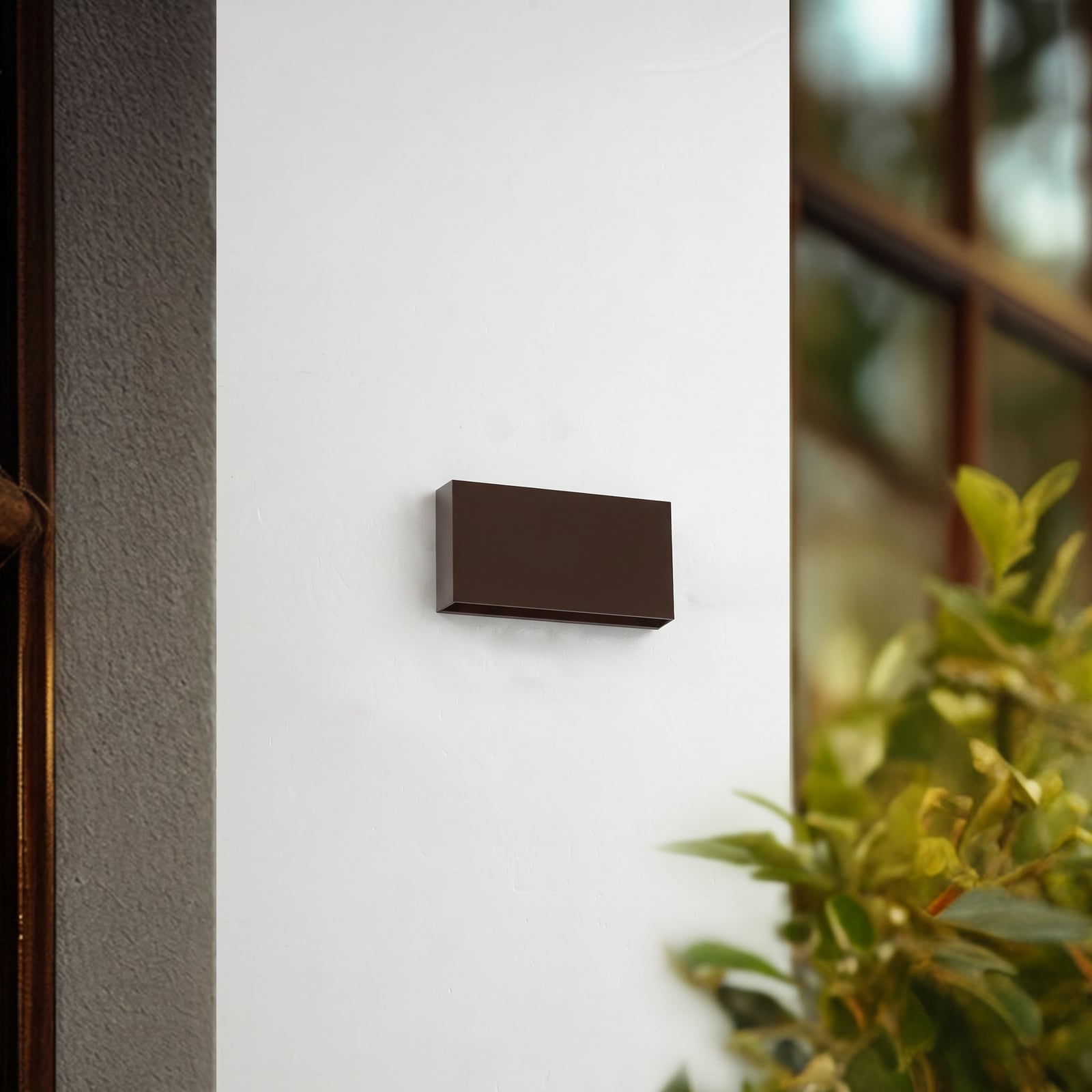 Lucande Jarte LED outdoor wall light, 20 cm, brown, IP65 Lucande Jarte LED outdoor wall light, 20 cm, brown, IP65
