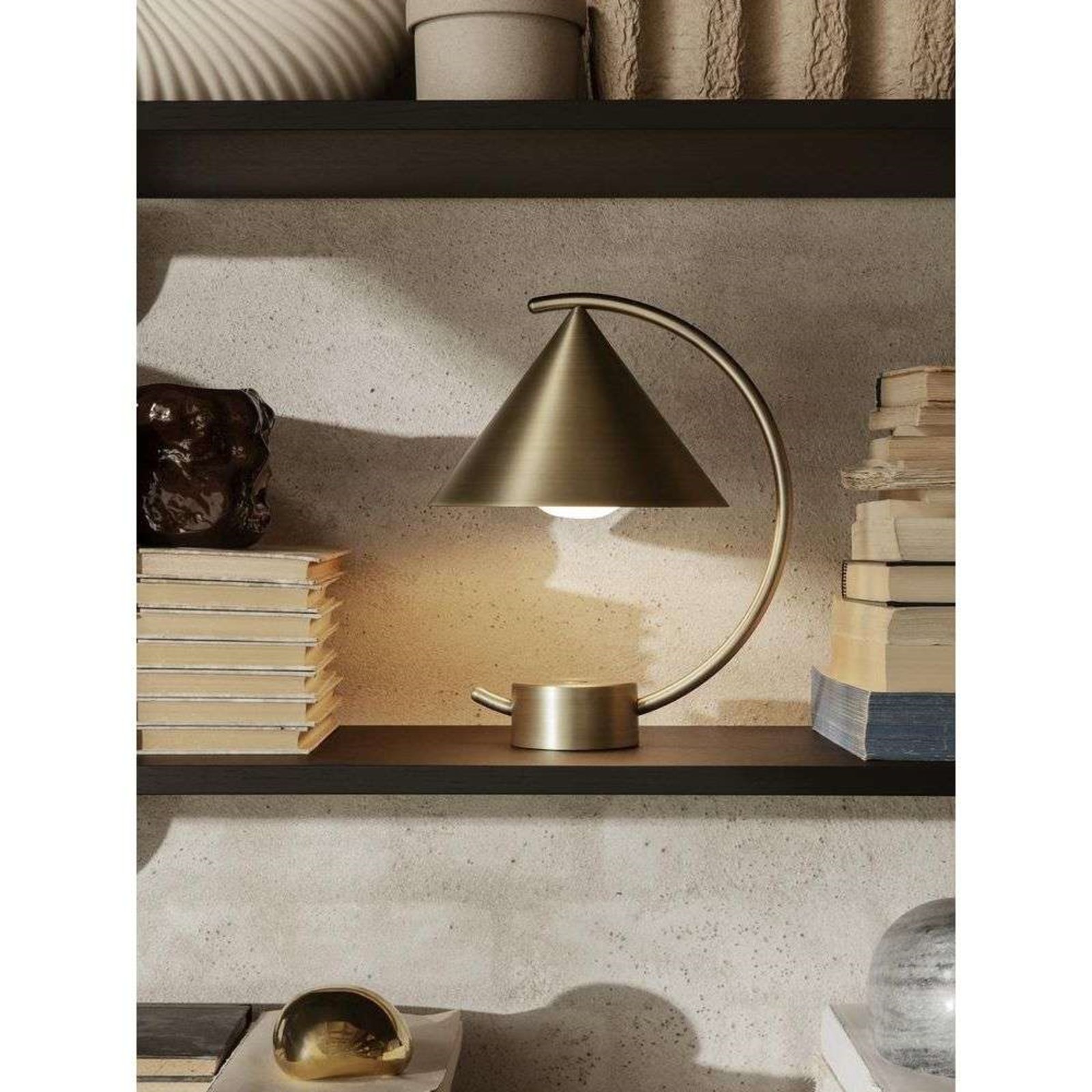 Meridian Portable Stolová Lampa Brass - Ferm Living