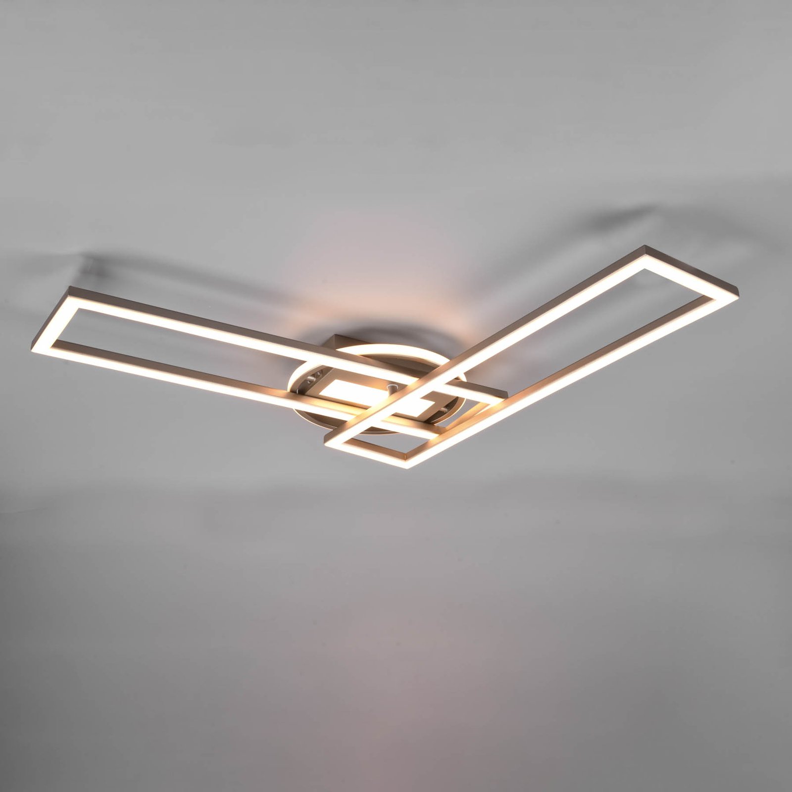 Stropné LED svetlo Twister, otočné, remote, nikel