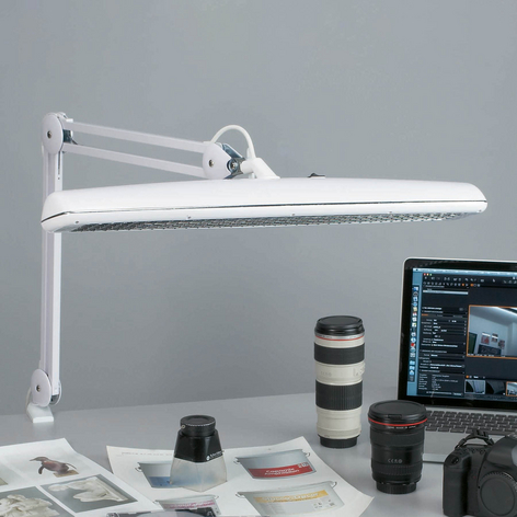 Funkcjonalna lampa do pracy ATELIER
