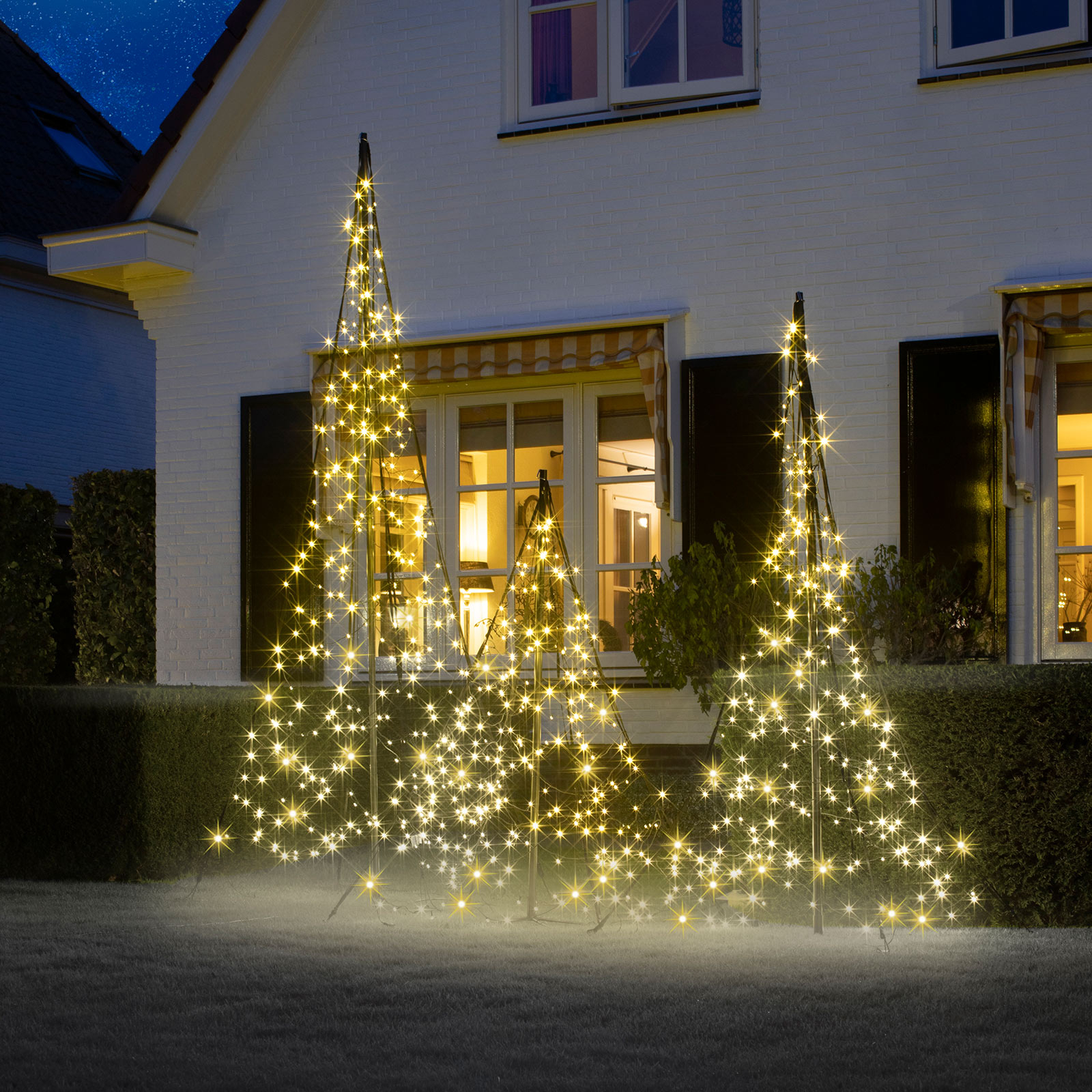 Fairybell kerstboom met paal, 240 LEDs 150cm