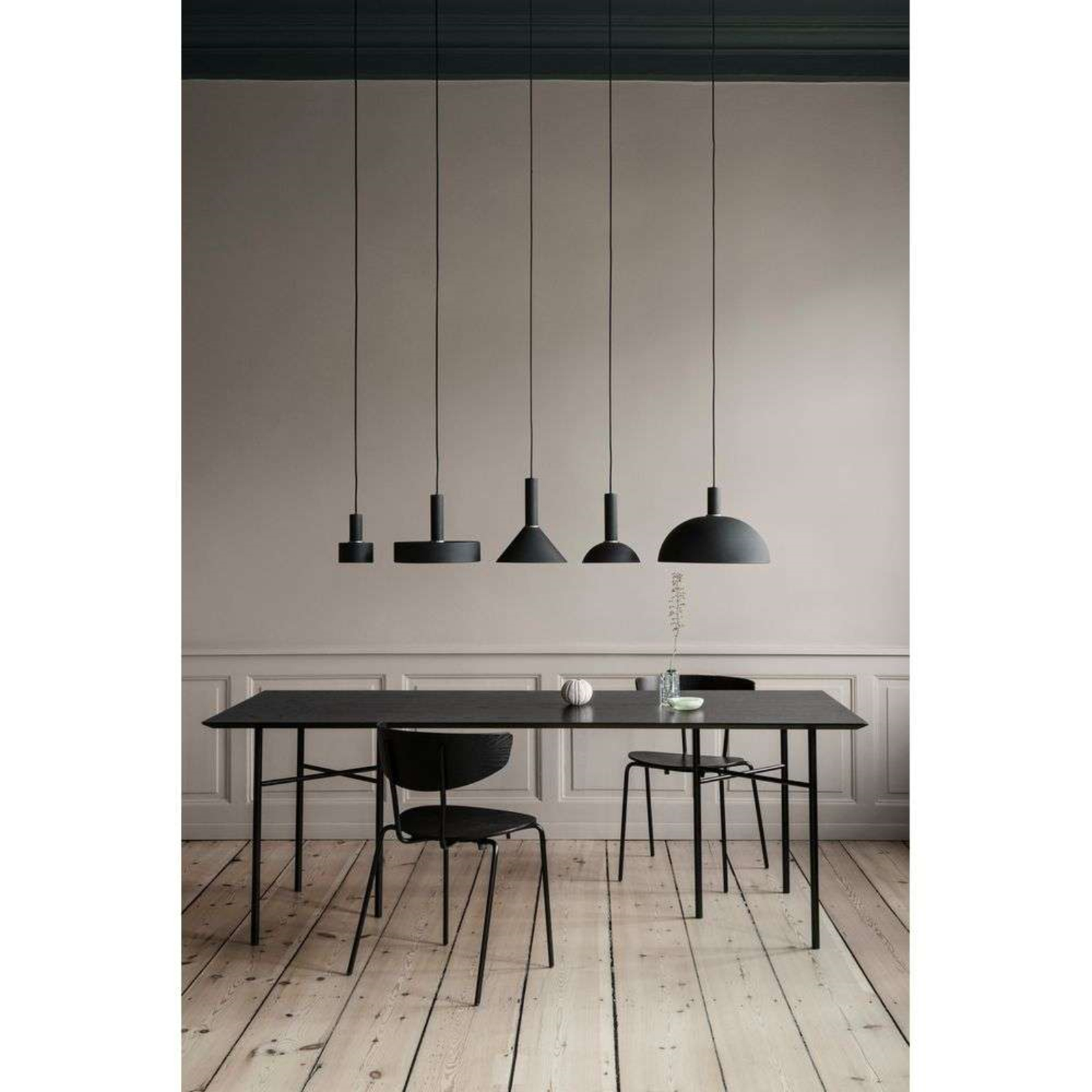 Collect Lustră Pendul Disc Low Black - ferm LIVING