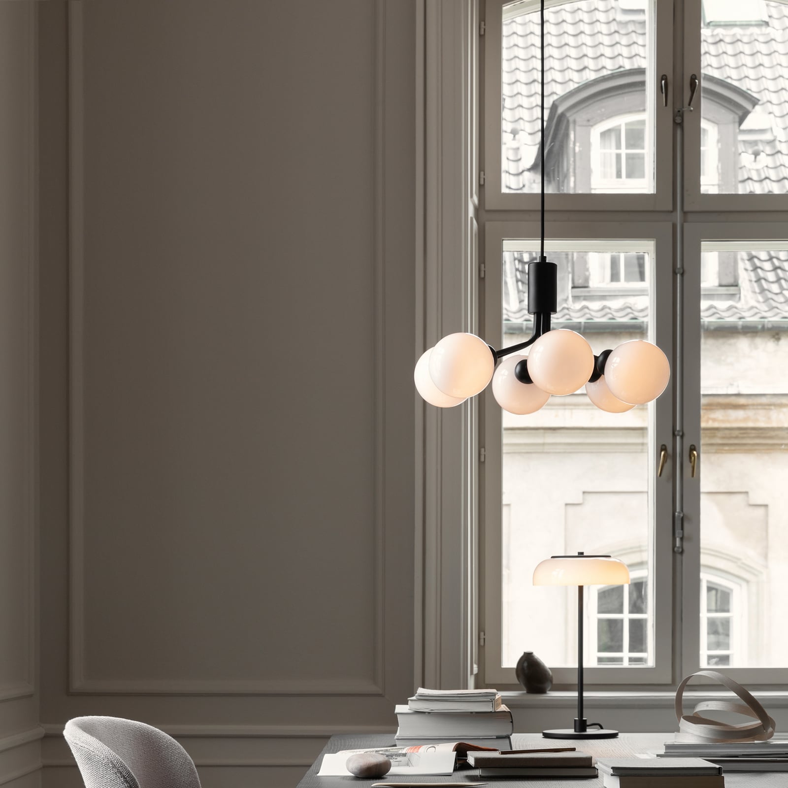 Suspension Apiales 6, noir/opale, Ø 50 cm - Nuura