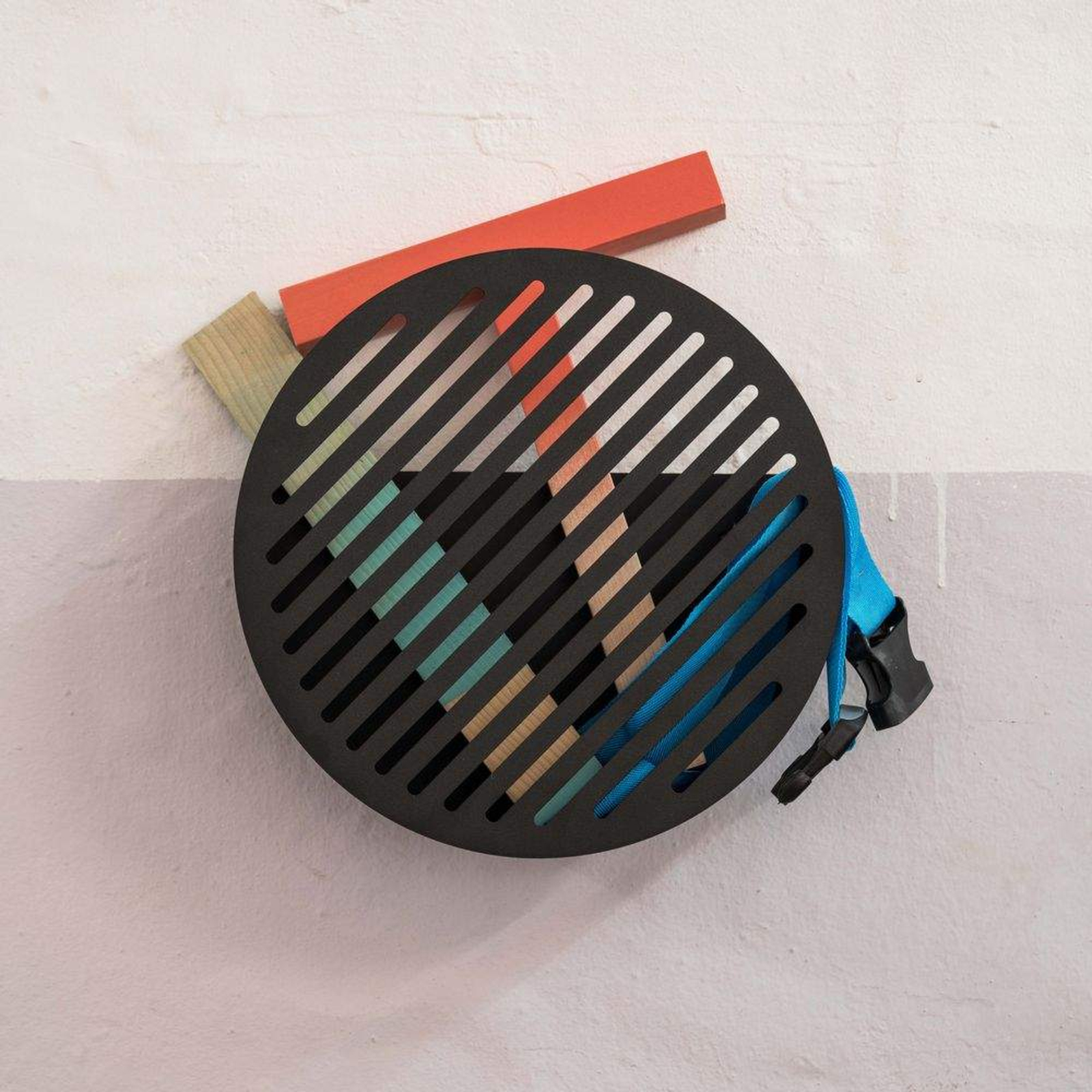 Diagonal Wall Basket Medium Ninja Black - Swedish Ninja