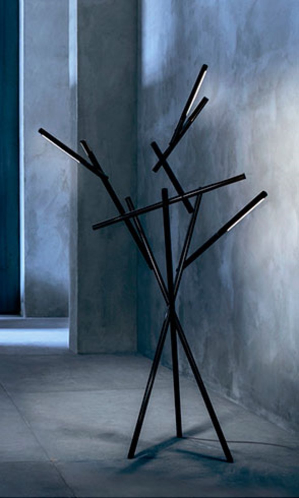 Tuareg Lampadar Black Chrome - Foscarini