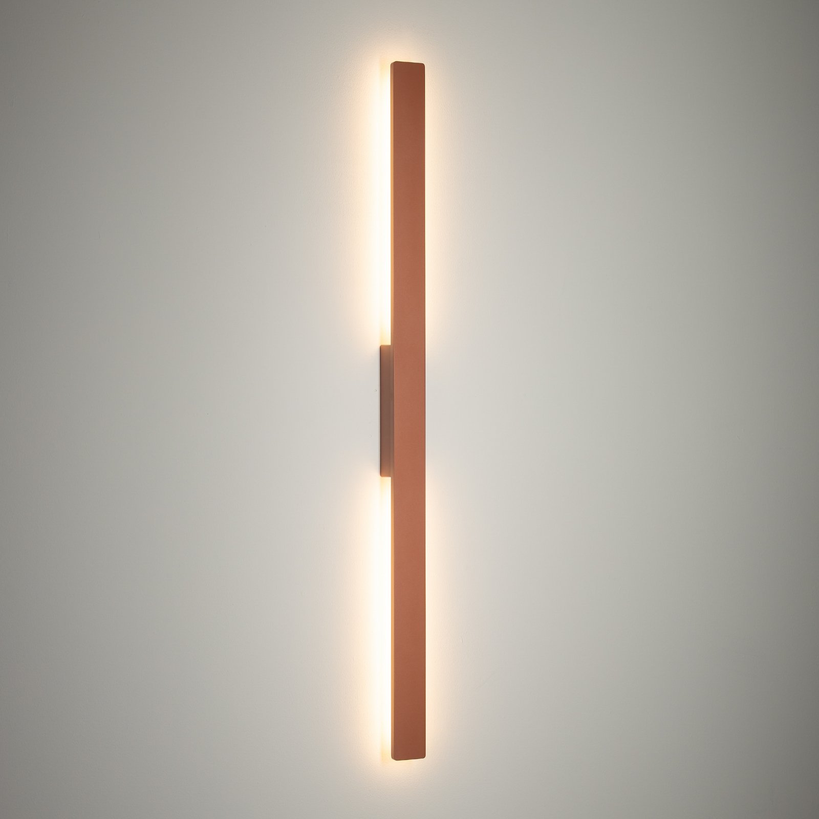 Applique a LED Demi M, rosso mattone, alluminio, altezza 100 cm, IP54