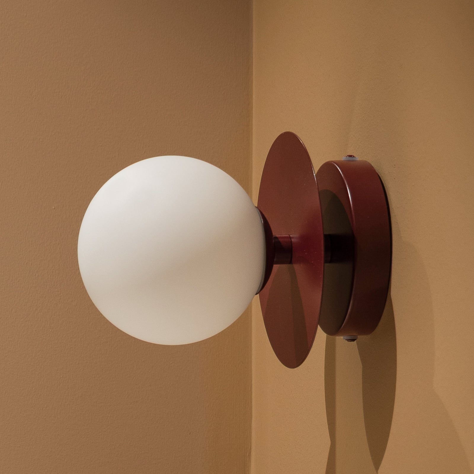 Globen Lighting Lampa ścienna ART DECO bordowy/biały Ø16cm IP44