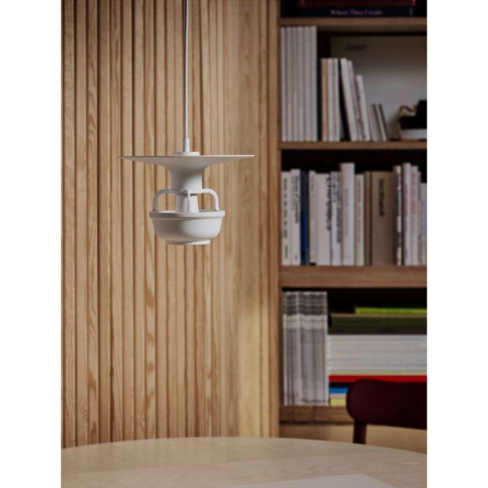 Kori Candeeiro Suspenso Light w/Disc Abajur White - Artek