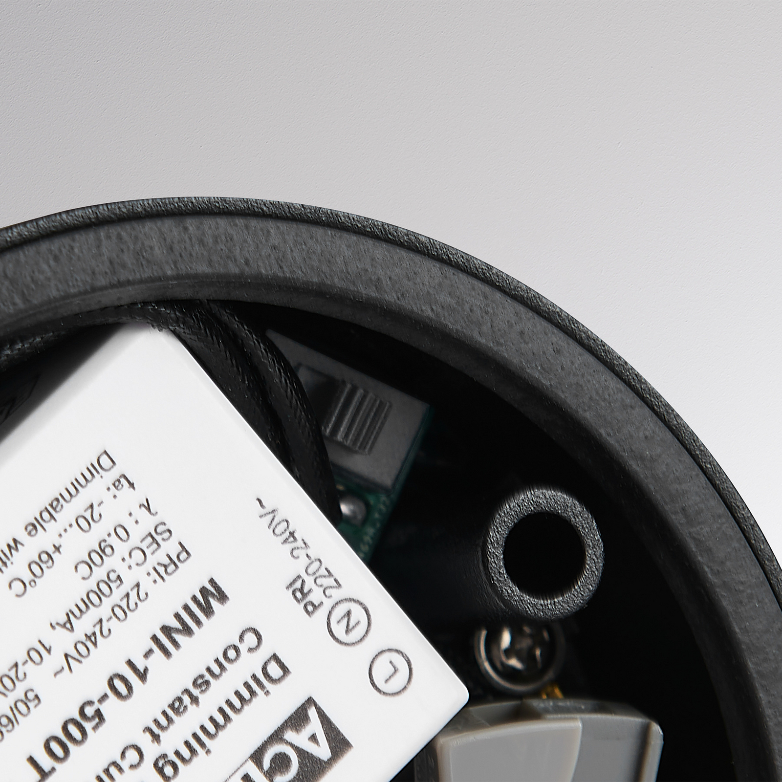 LED-utomhustaklampa MAG MINI, svart, Ø 9 cm, CCT-dimbar, IP44