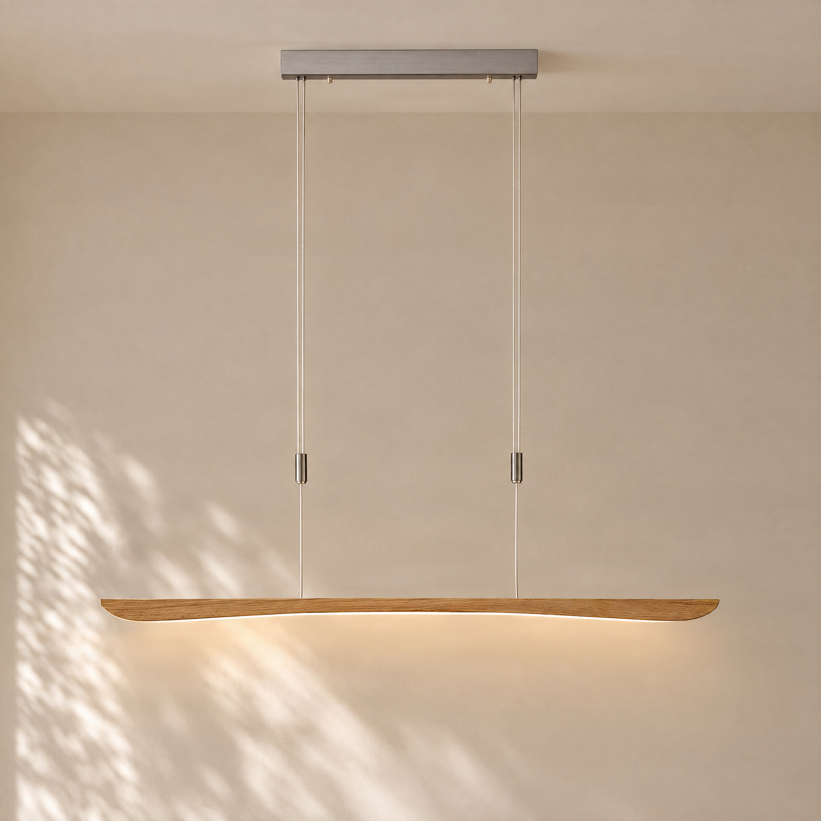 Quitani LED-Pendellampe Hiba, eiche natur, Länge 118 cm