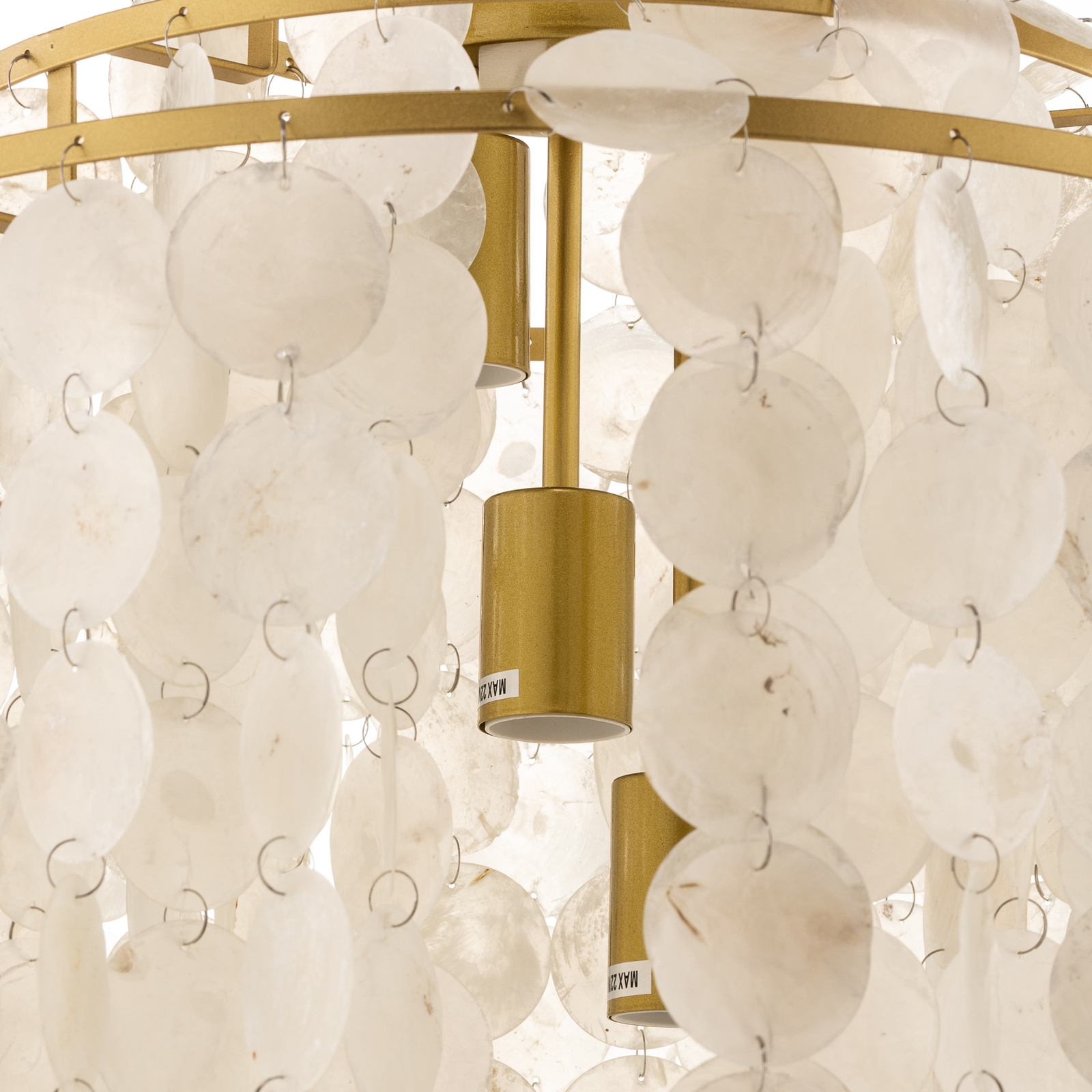 Ruben pendant light with lampshade made of mother-of-pearl discs