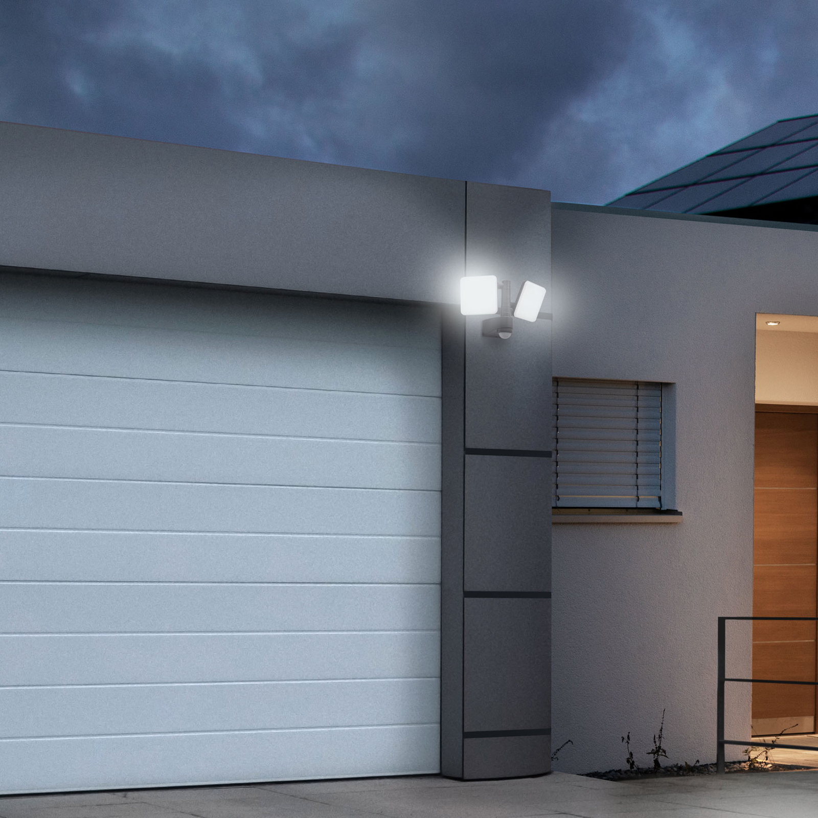 Jaro LED outdoor wall light, sensor, two-bulb