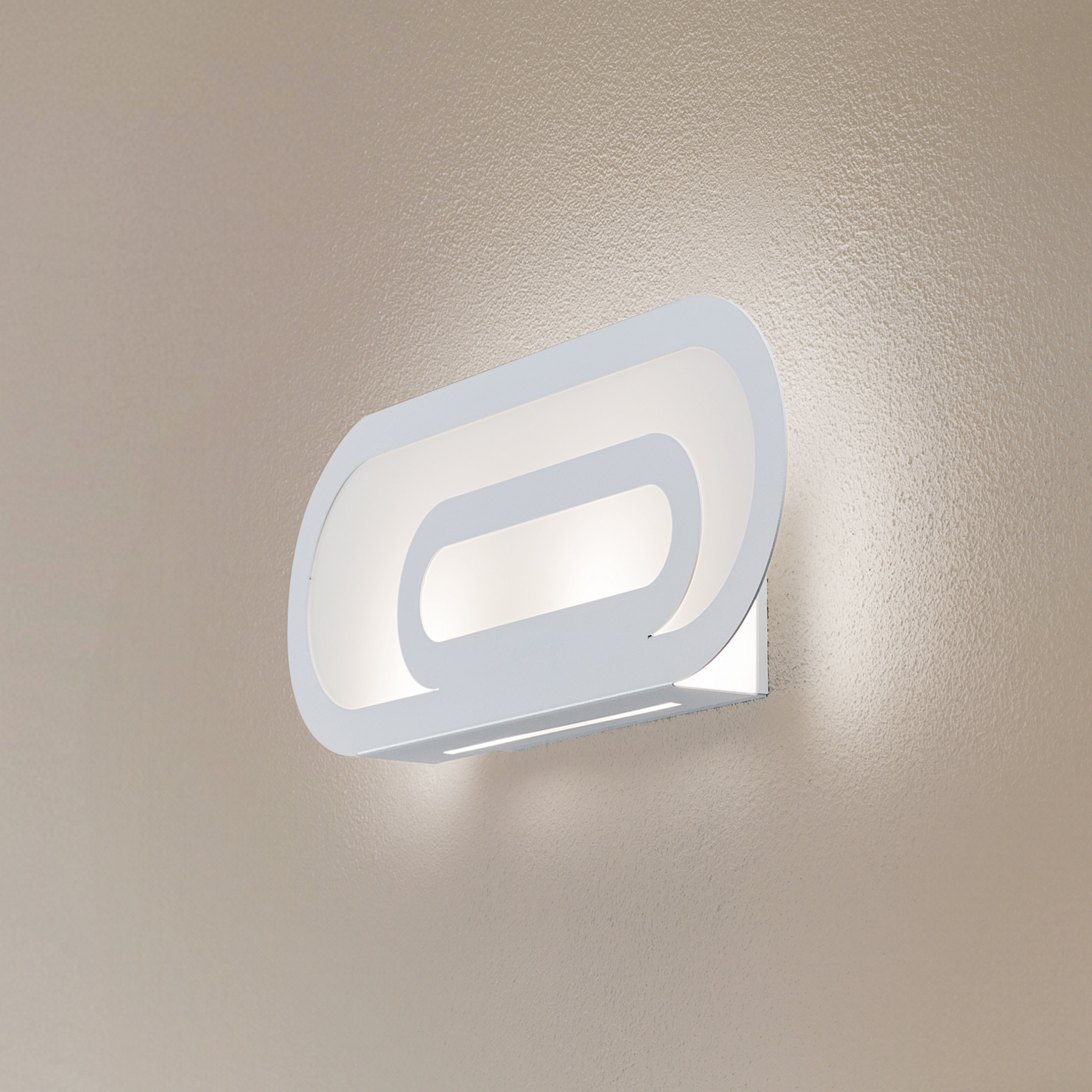 Euluna Elzear vegglampe, oval, hvit