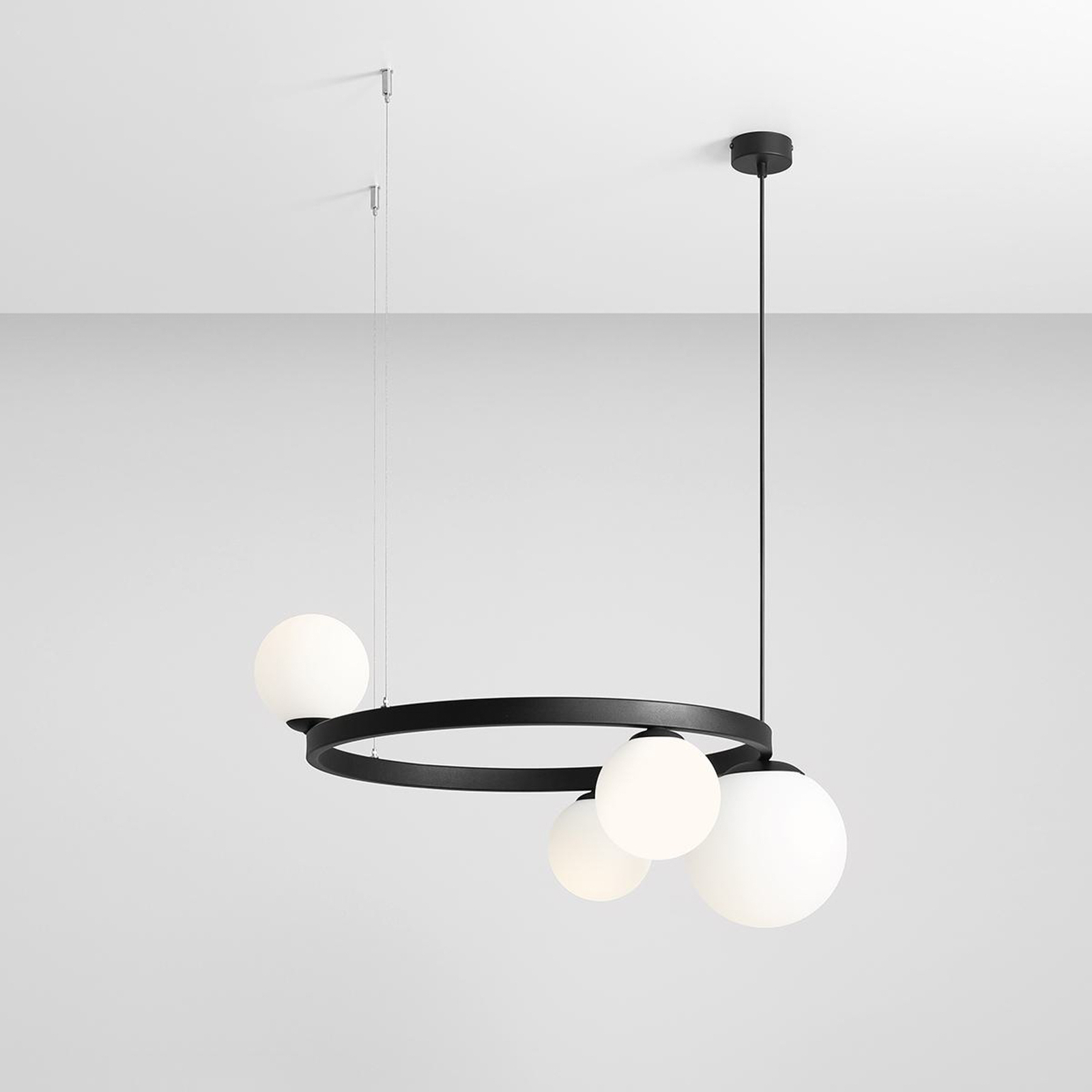 Suspension Garda 4, poutre, métal, verre, noir, 4 lampes