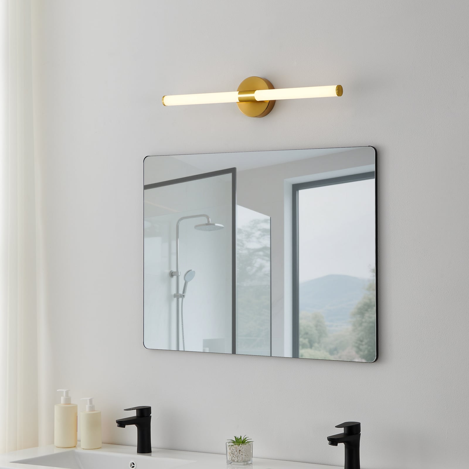 LED-Wandlampe Ramola, messingfarben, Breite 60 cm, IP44, CCT