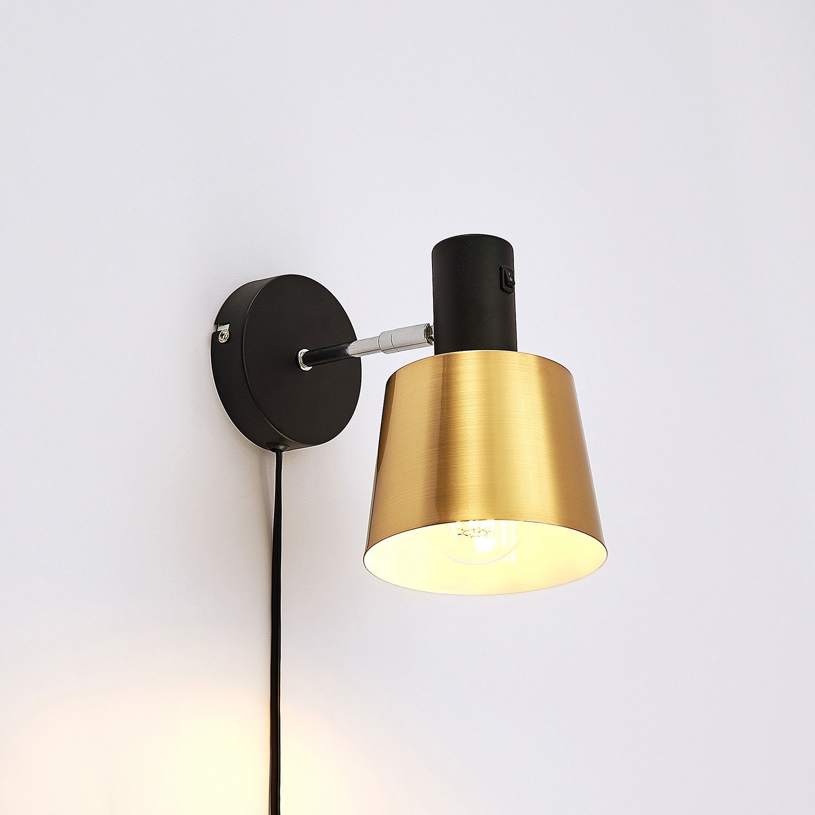 Vlada Candeeiro de Parede Matt Brass/Matt Black - Lindby