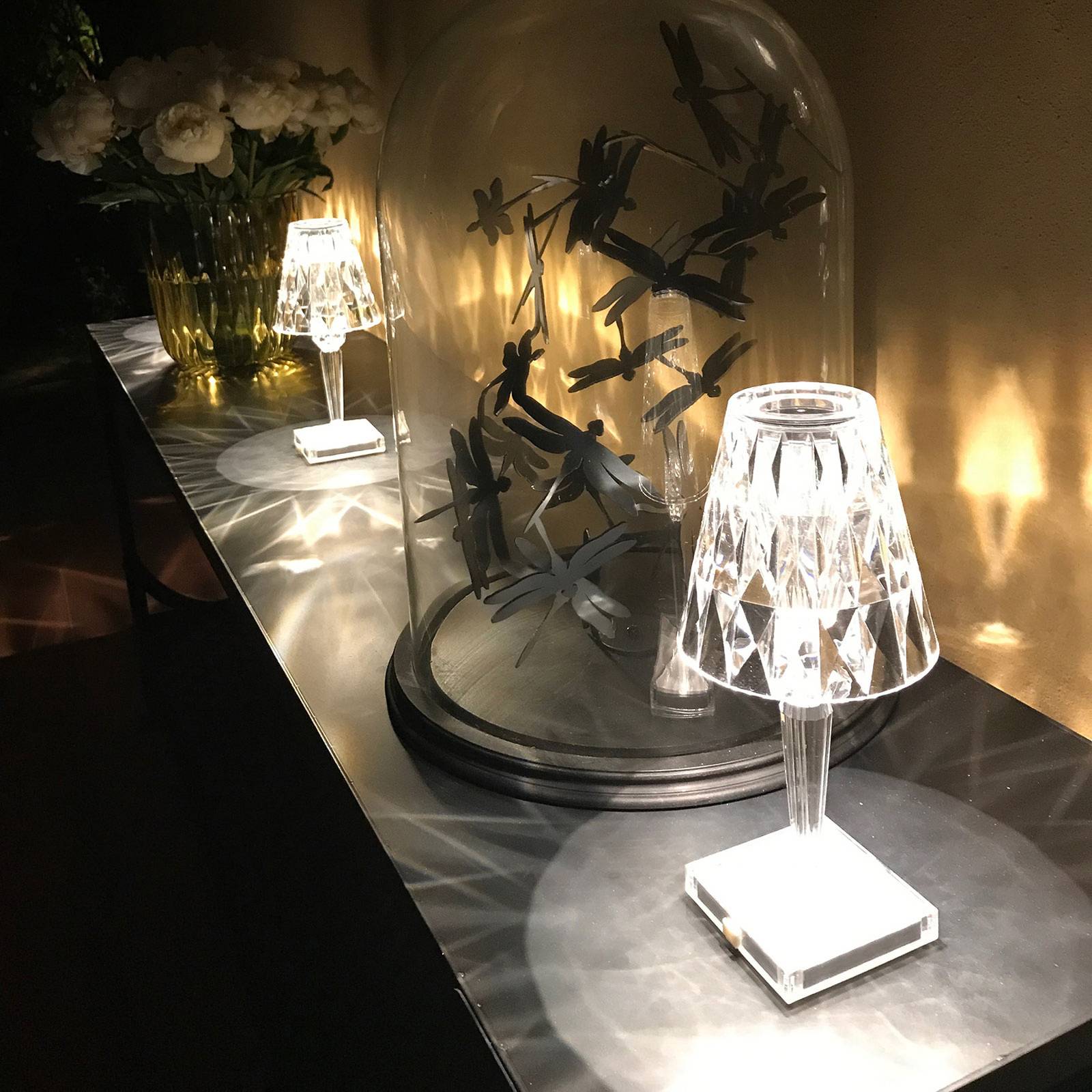Lampa stołowa LED na baterie Kartell, 30 cm, przezroczysta, IP54