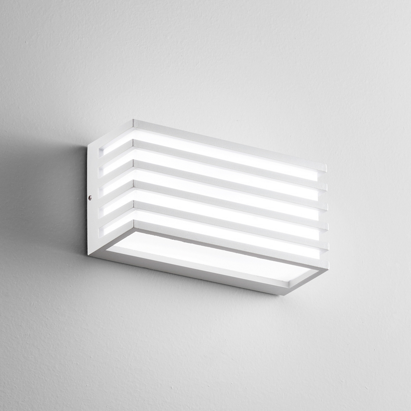 LED-Außenwandlampe Dukrot, weiß, Breite 22 cm, Metall