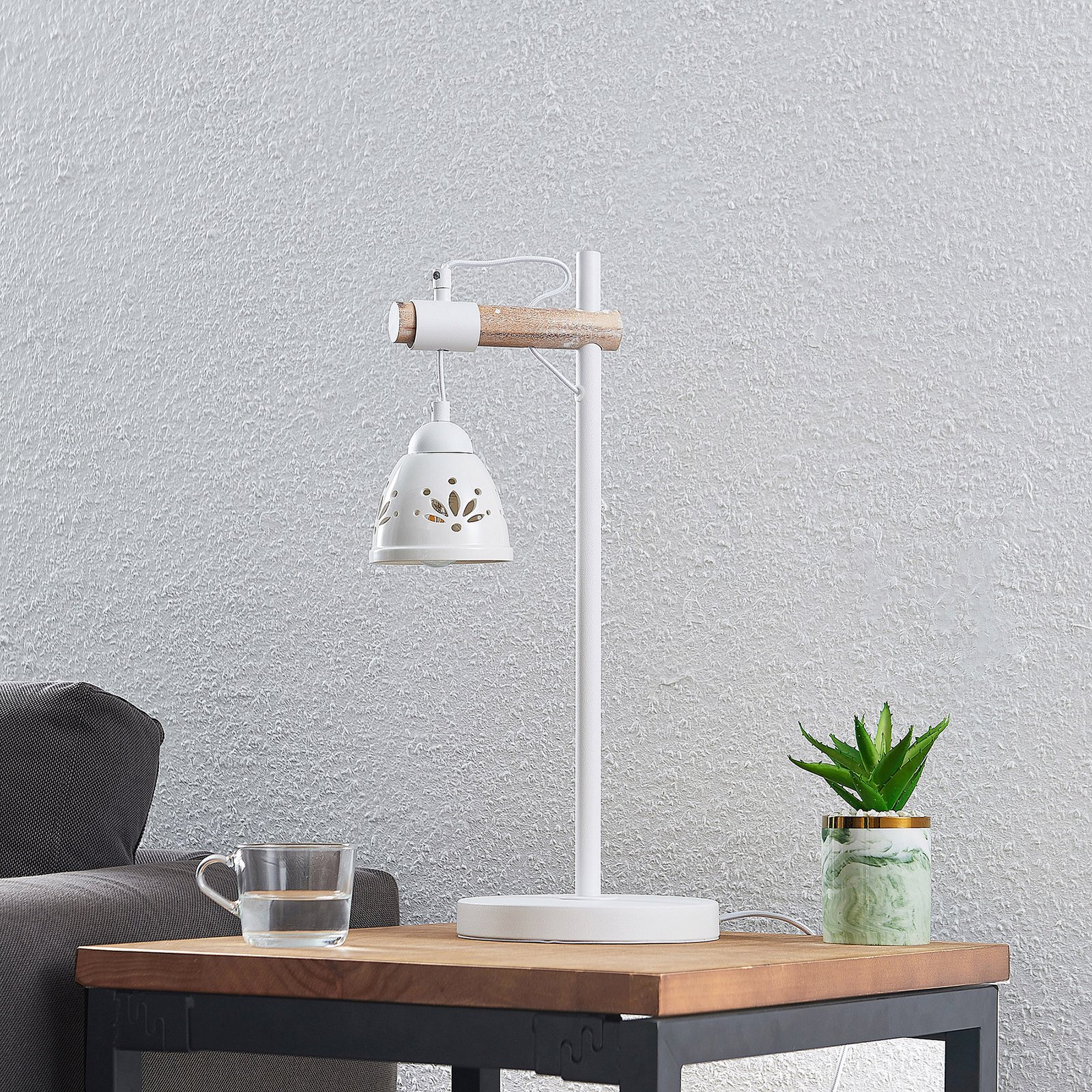 Lindby Pimana lampa stołowa z ceramicznym kloszem