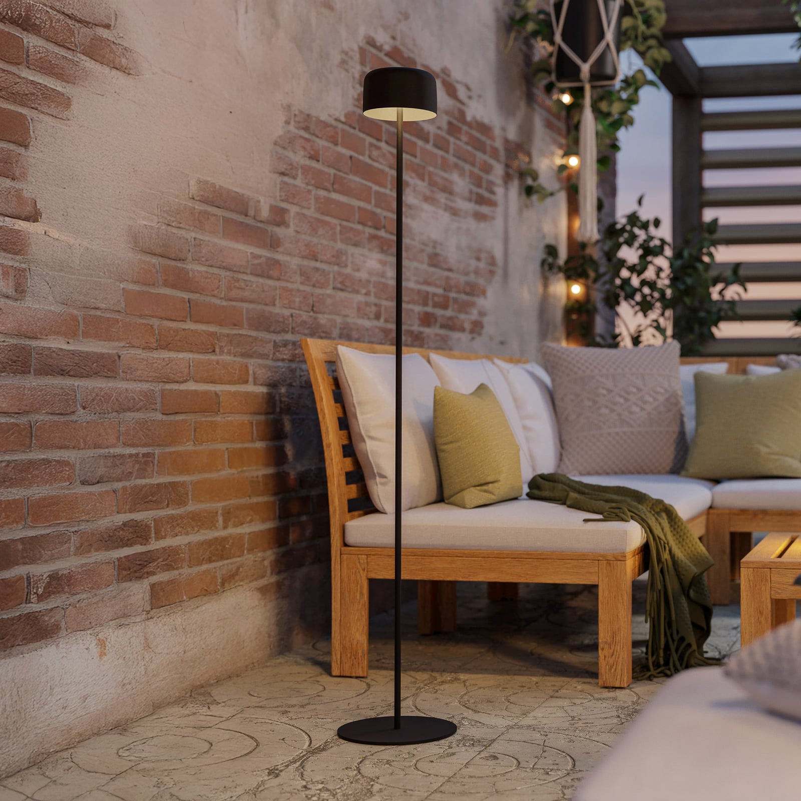 Päikesepaneeliga LED-terrassilamp Roccanova-L, must, kõrgus 120 cm