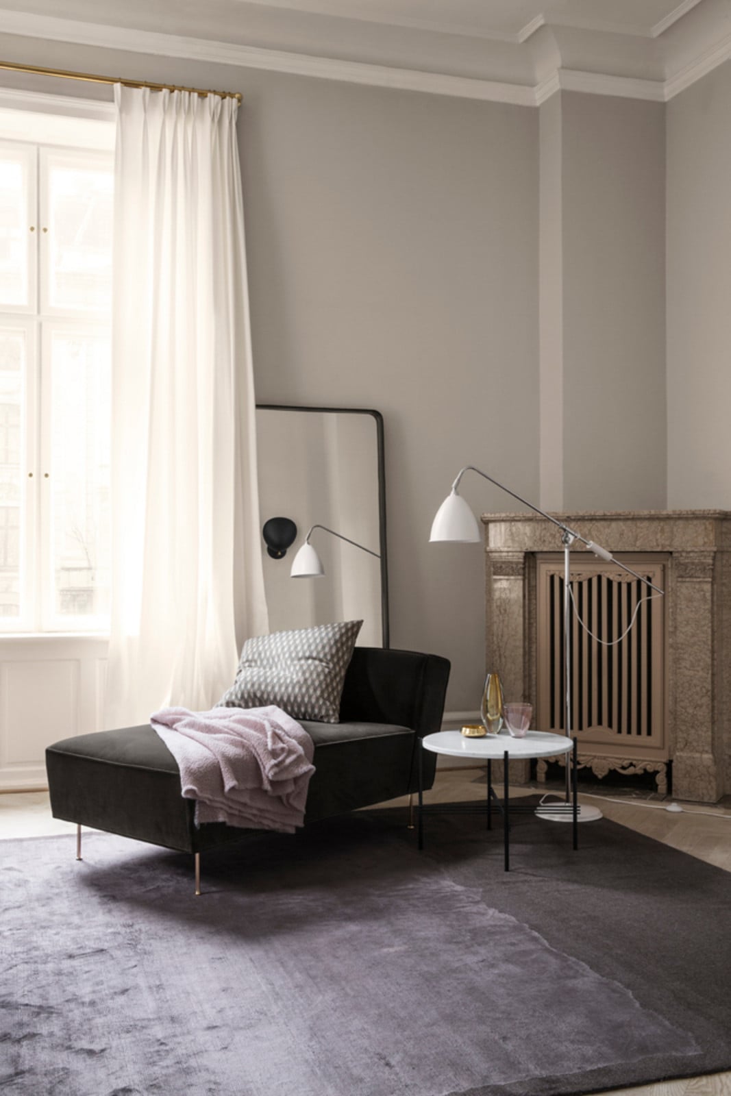Bestlite BL4 Stehleuchte Ø21 Chrom/Matt Weiß GUBI - Wohnzimmer - Metall