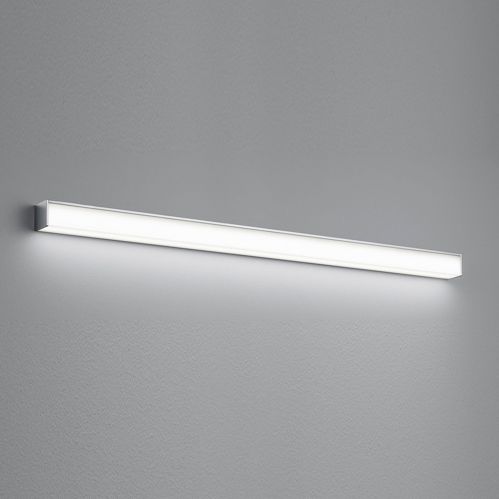 Helestra Nok lámpara de espejo LED 120 cm