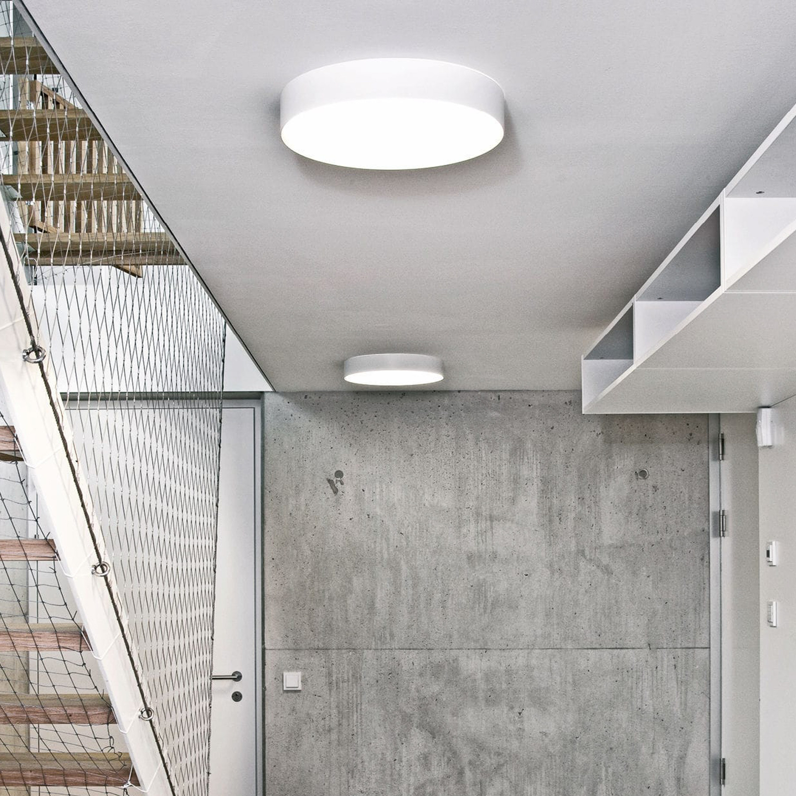 LOOM DESIGN LED ceiling light Lucia, white, Ø 60 cm aluminium