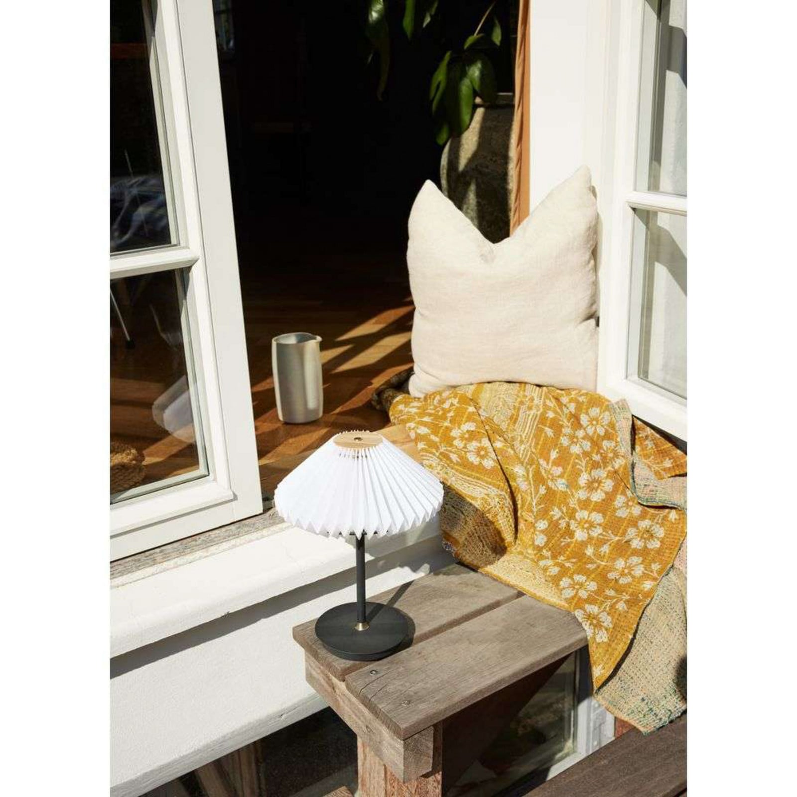 Paris To Go Bordlampe Clean White/Black Halo Design - Stue - Metal