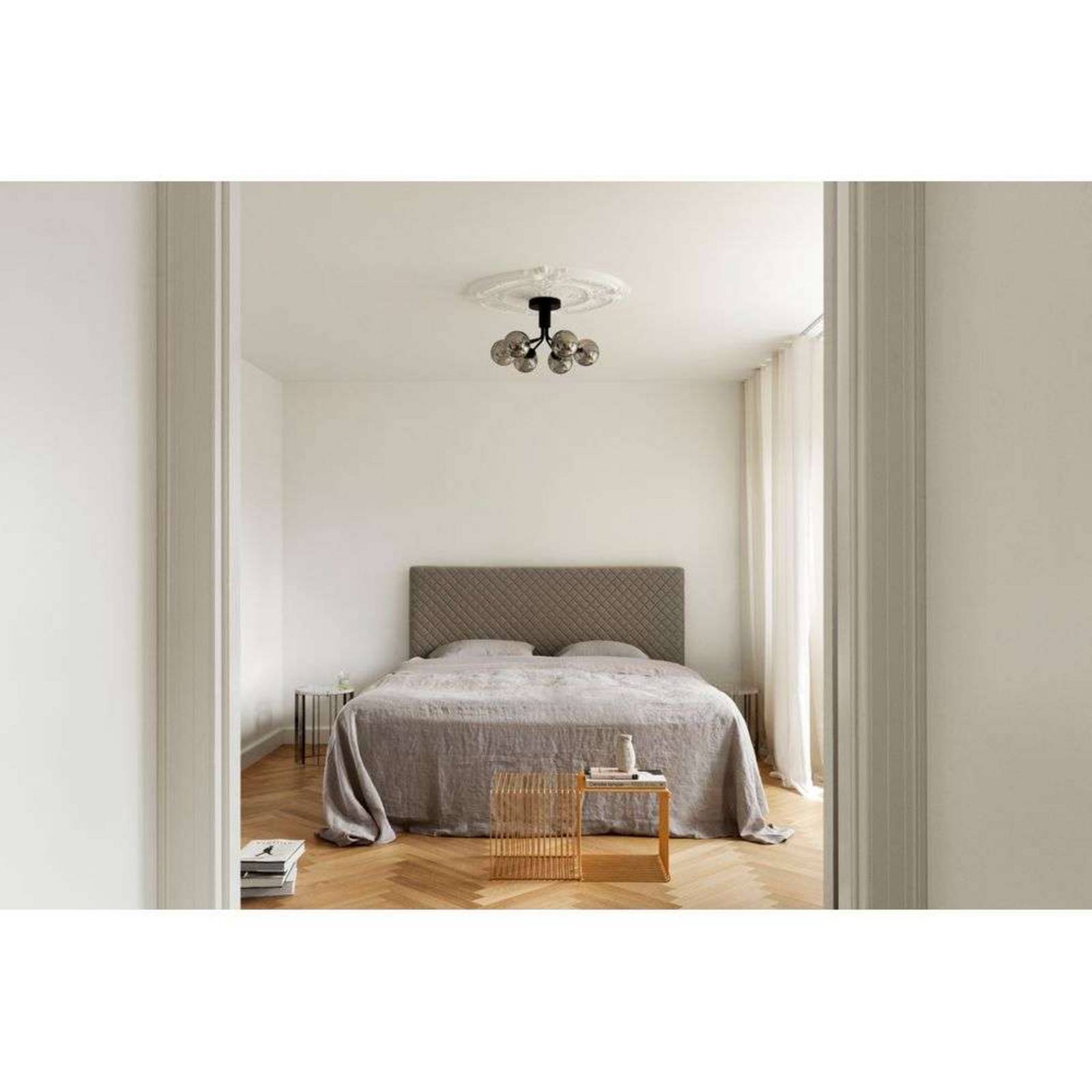 Lampa sufitowa Nuura Apiales 6, czarna/dymnoszara, Ø 50 cm