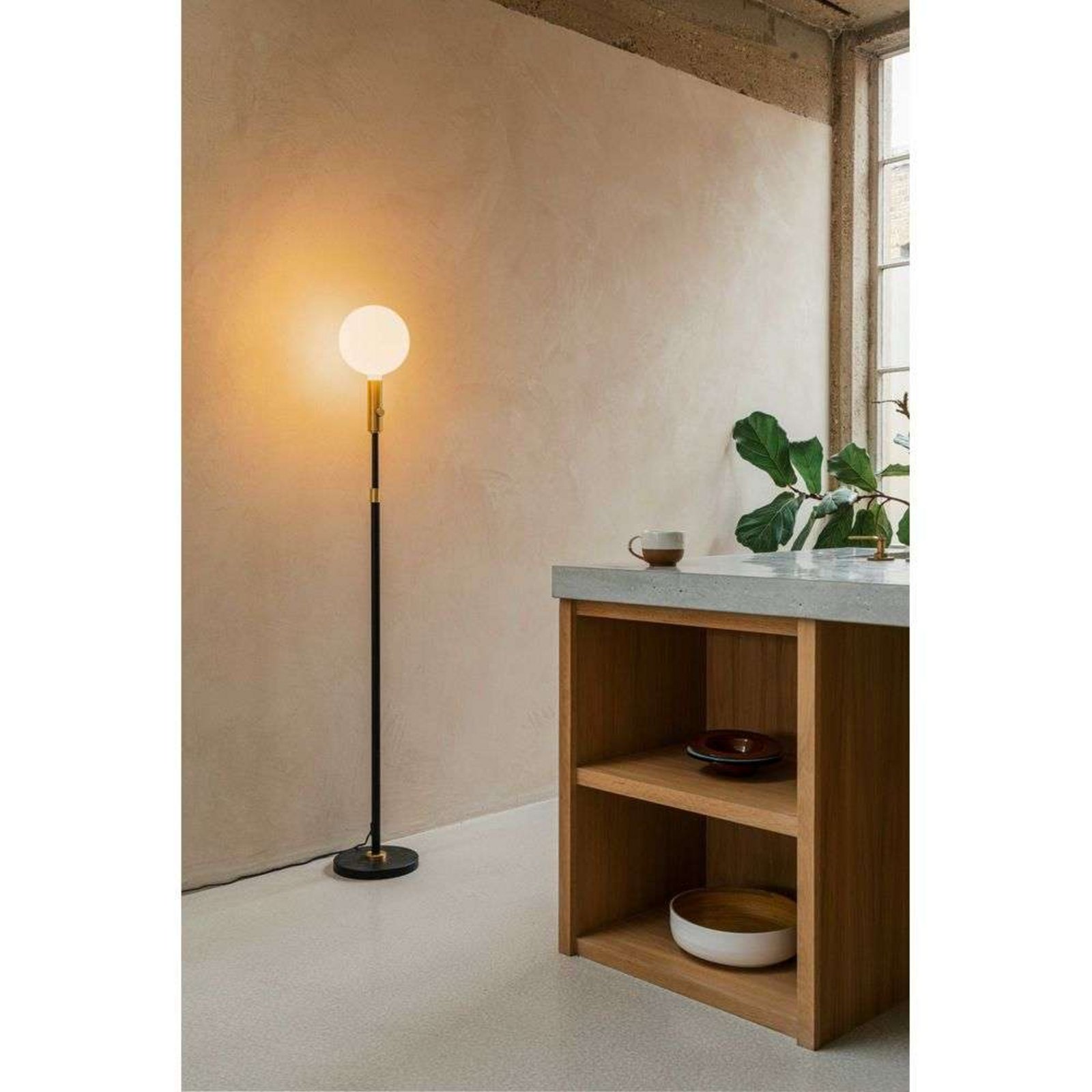 Poise Adjustable Lampadar w/Sphere V Brass - Tala