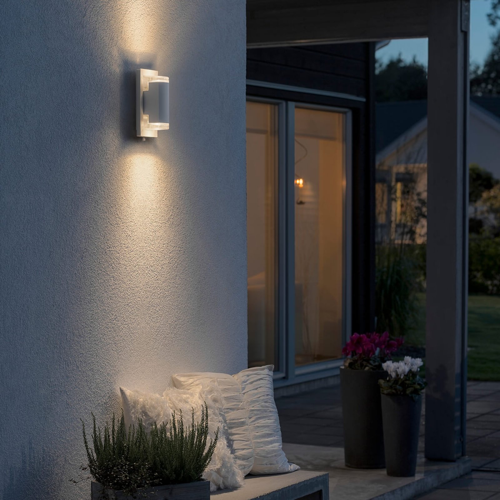 Potenza outdoor wall light, Up & Down, white