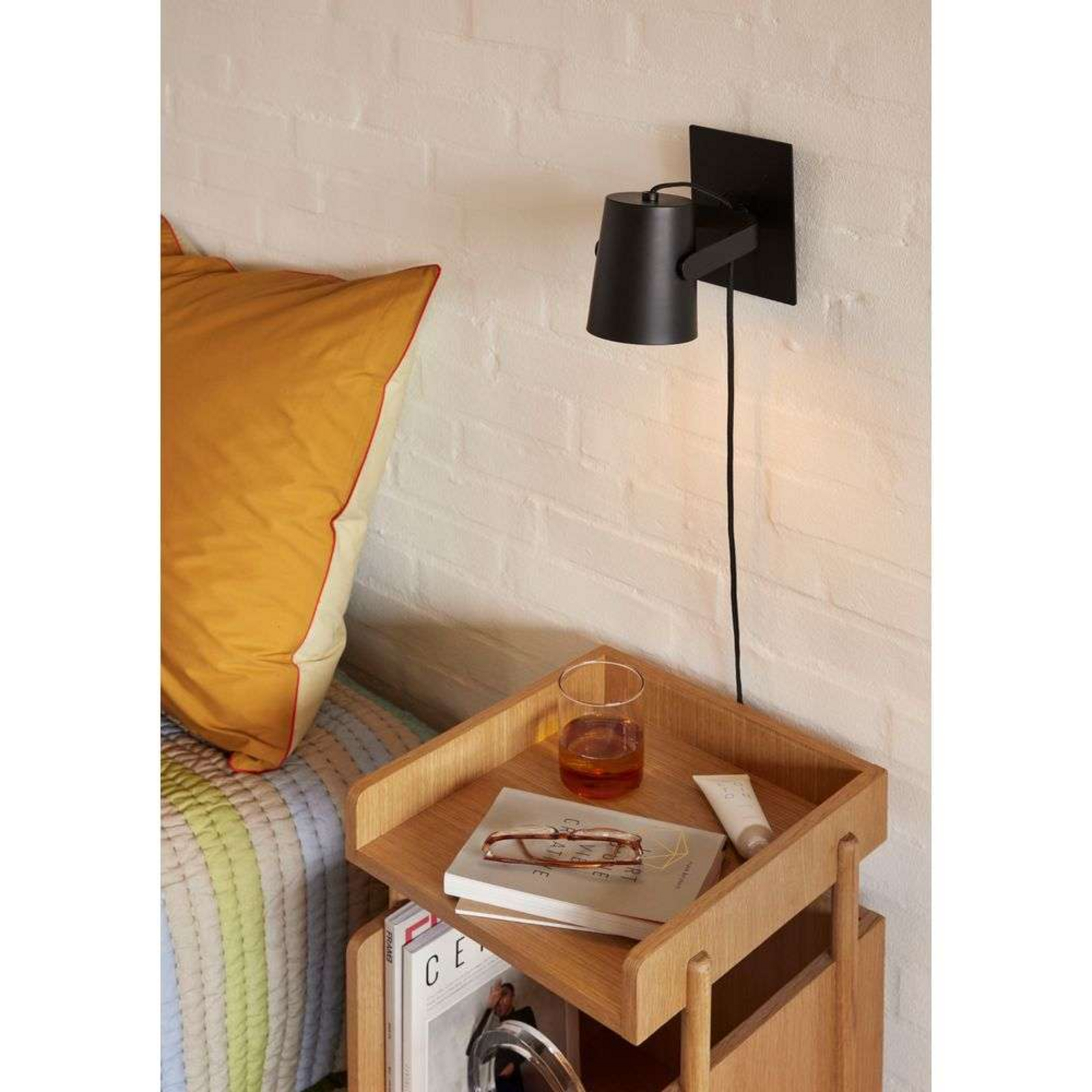 Ardent Wall Lamp Black - Hübsch