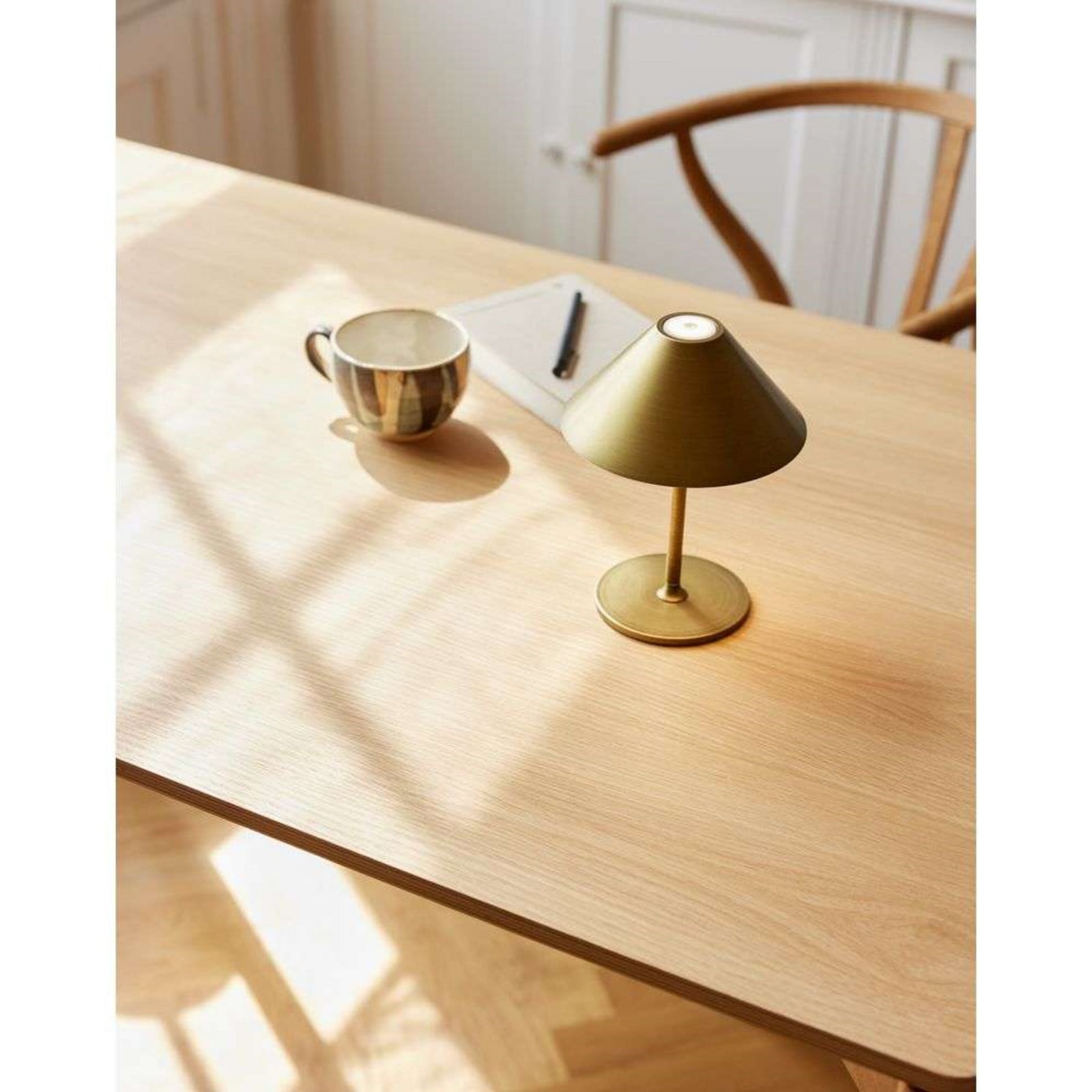Hygge Portable Bordslampa Antique Brass Halo Design - Vardagsrum - Metall
