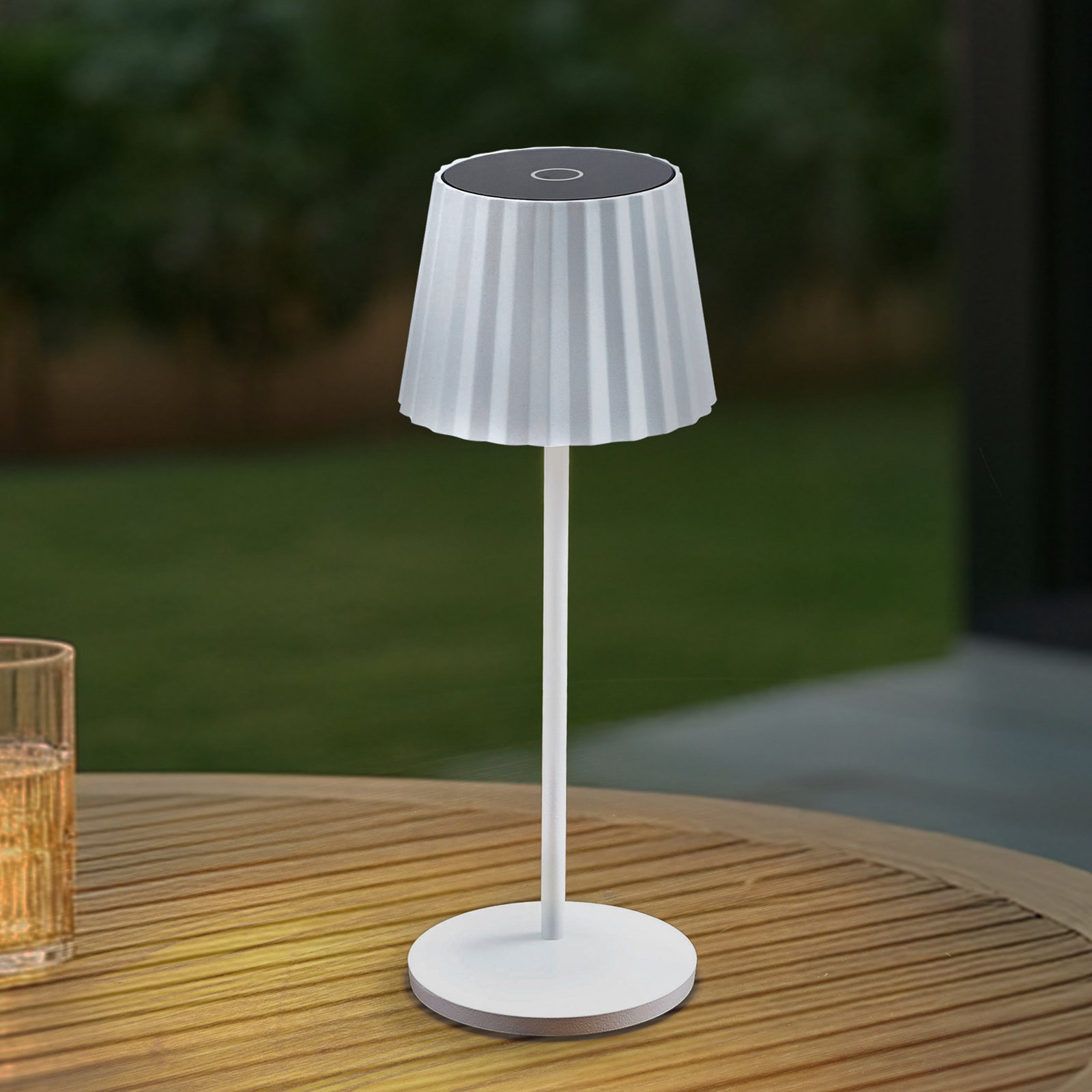 Lindby LED namizna svetilka za polnjenje Esali, bela, žlebovi, 29 cm
