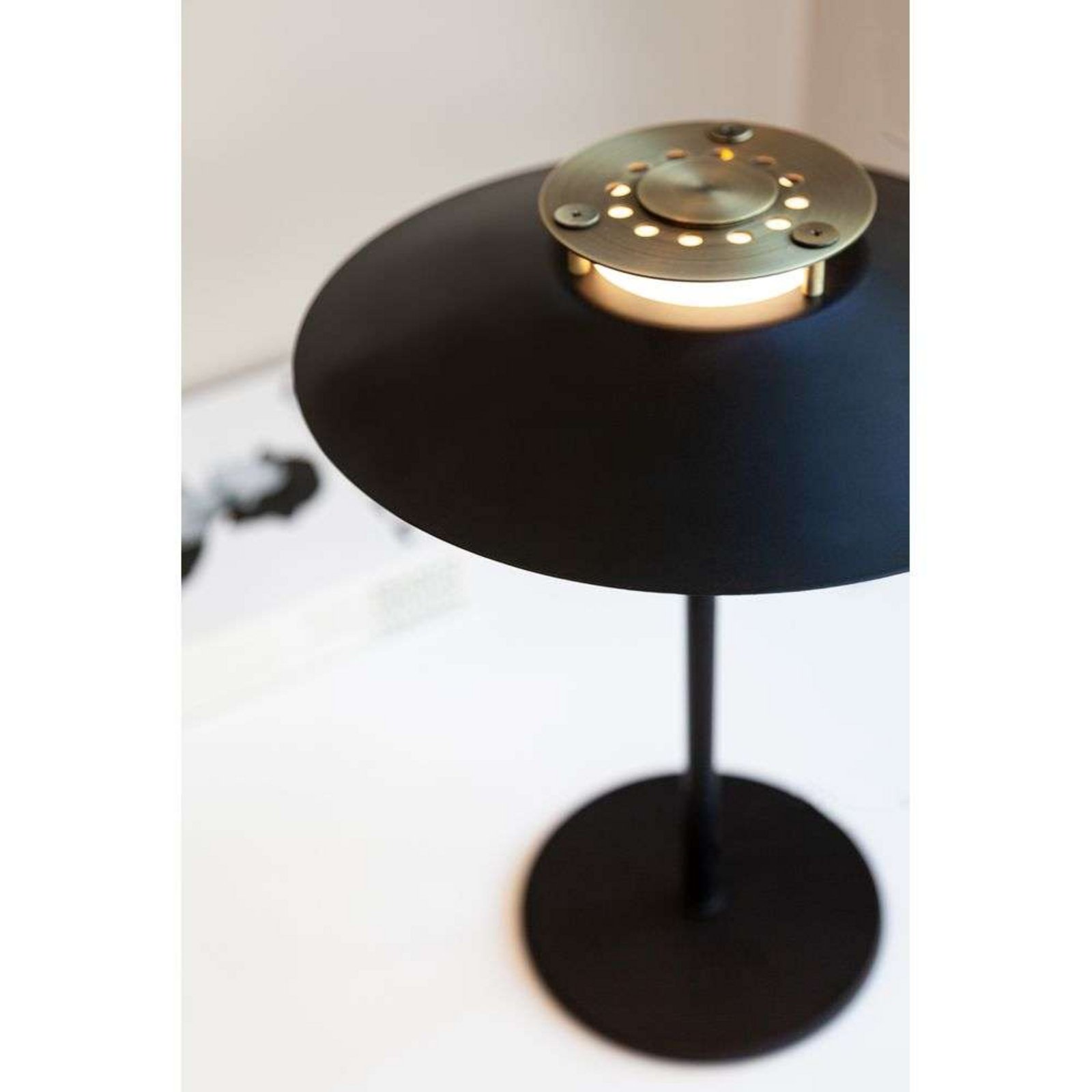 Rivoli Bordslampa Black/Brass - Halo Design