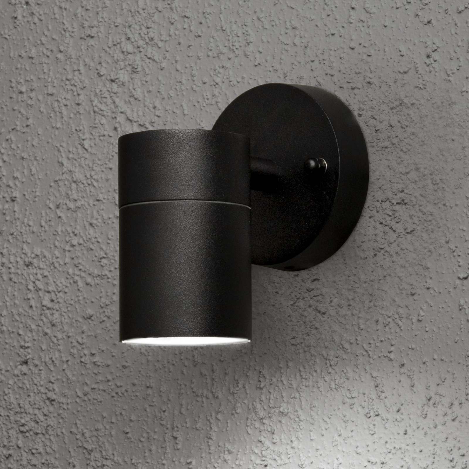 Modena outdoor wall light, 1-bulb, black