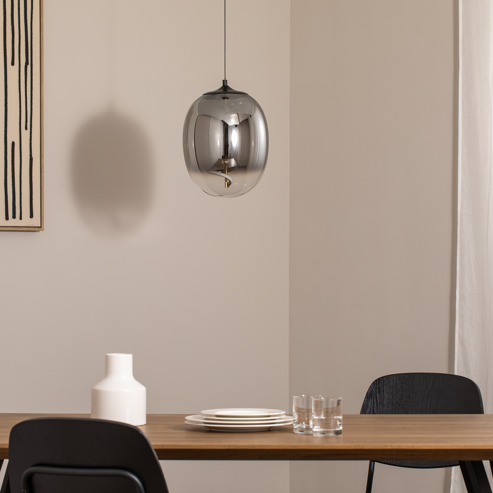 LED piekaramais gaismeklis Lilly, stikls, dūmu pelēks, Ø 28 cm, 4000 K LED piekaramais gaismeklis Lilly, stikls, dūmu pelēks, Ø 28 cm, 4000 K