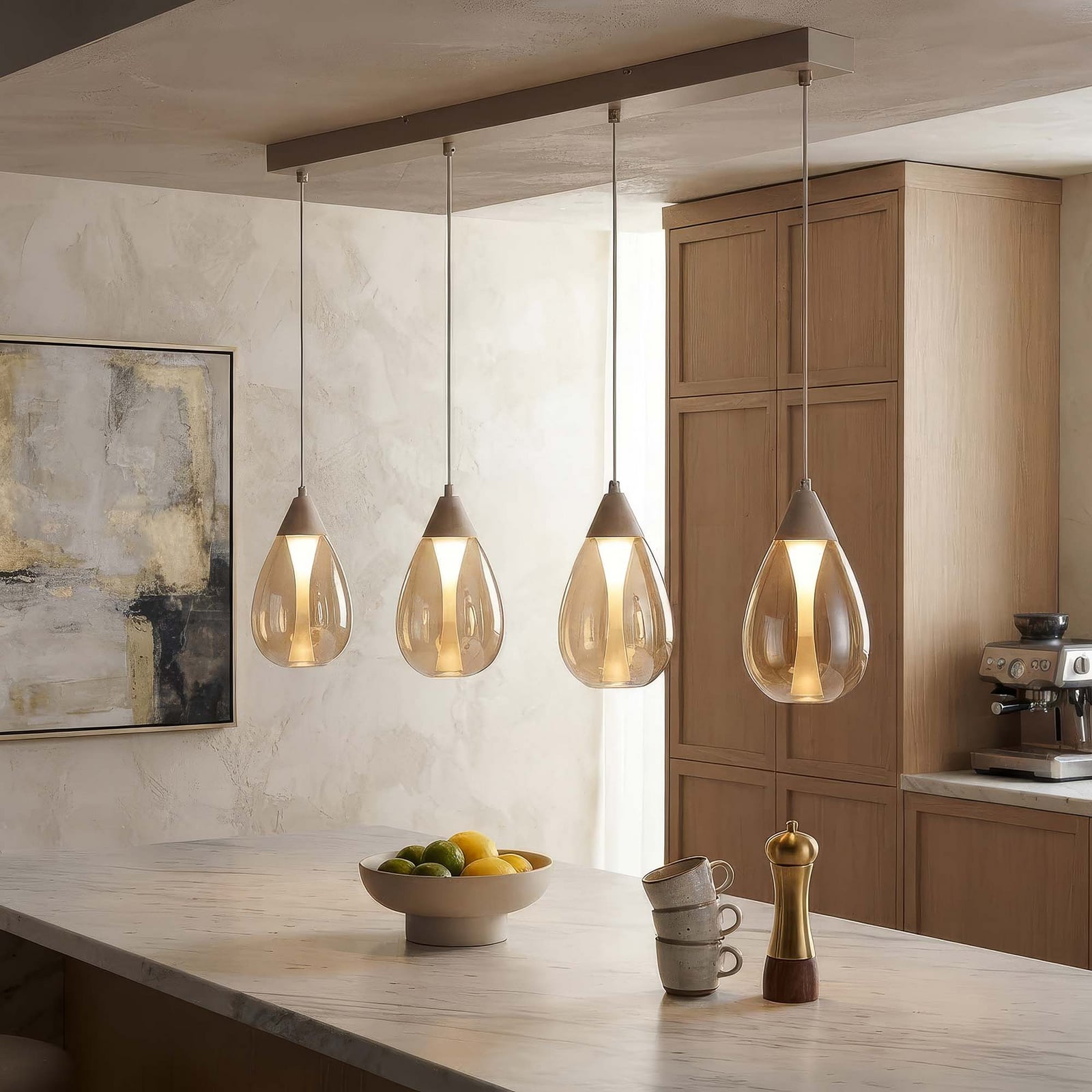 LED-Hängelampe Pear, 4-fl. lang, beige, Glas amber, 3.000 K LED-Hängelampe Pear, 4-fl. lang, beige, Glas amber, 3.000 K