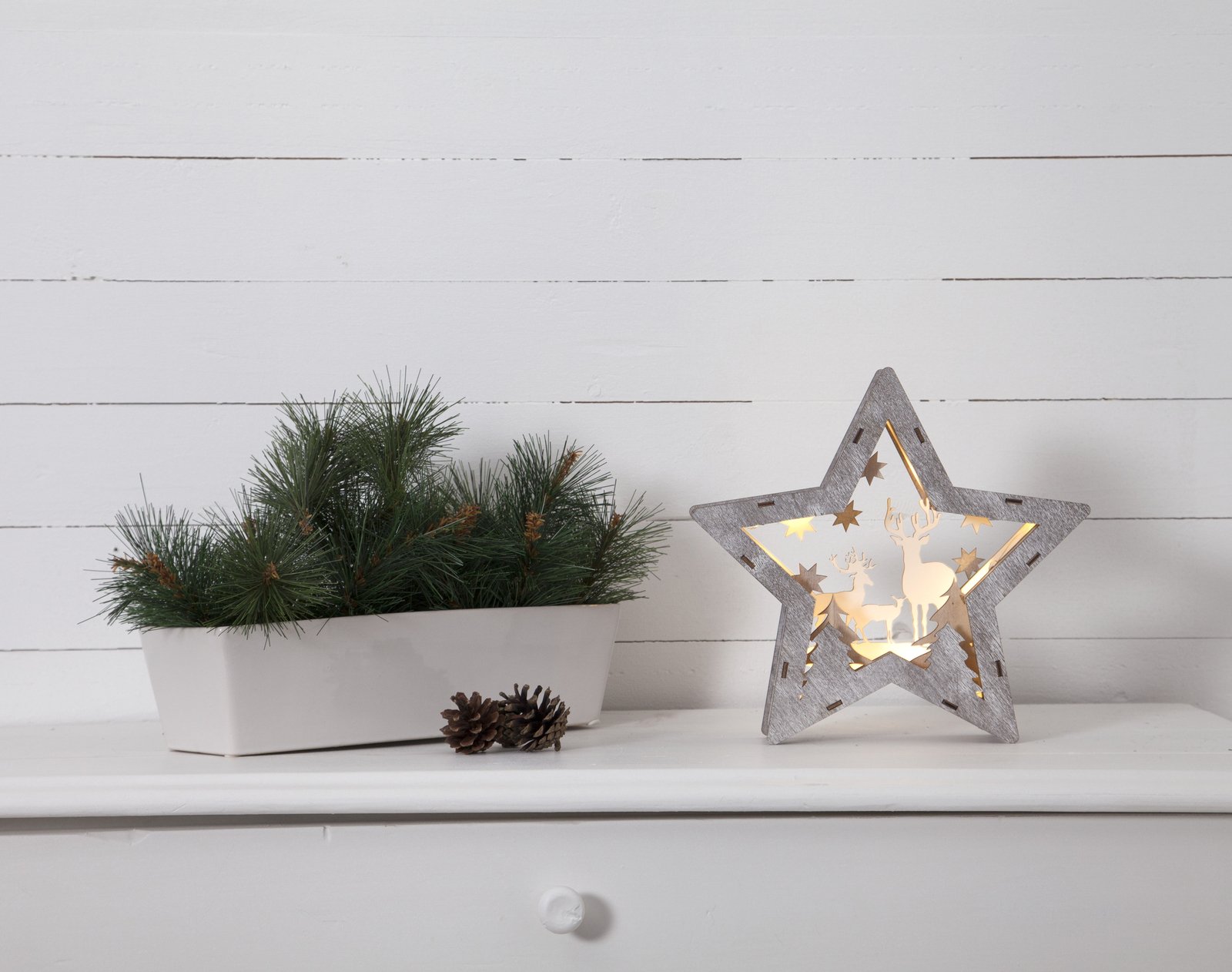 Fauna LED decorative star, wood, 24 cm high