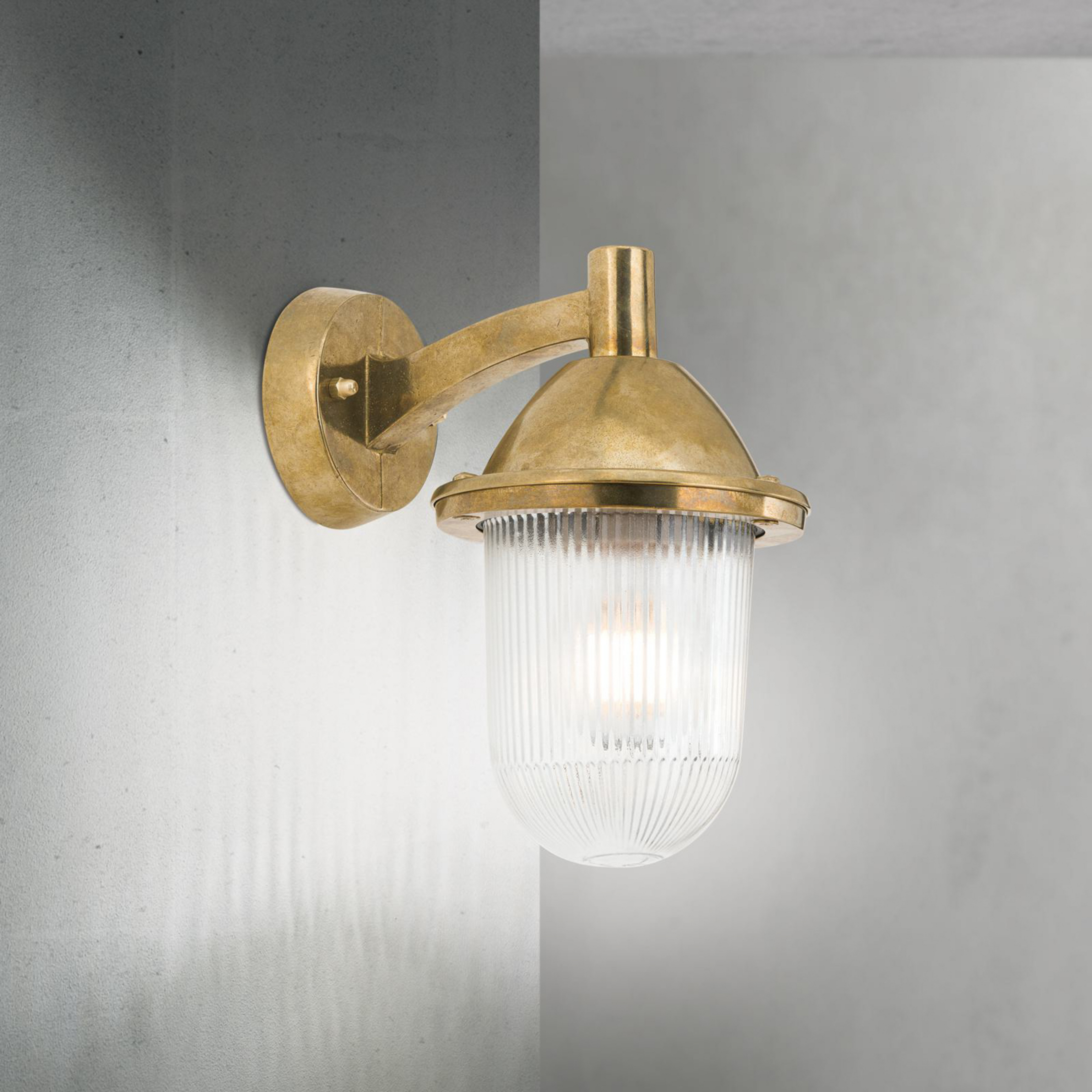 Aplică de exterior York, alamă, sticlă canelată, E27, IP54