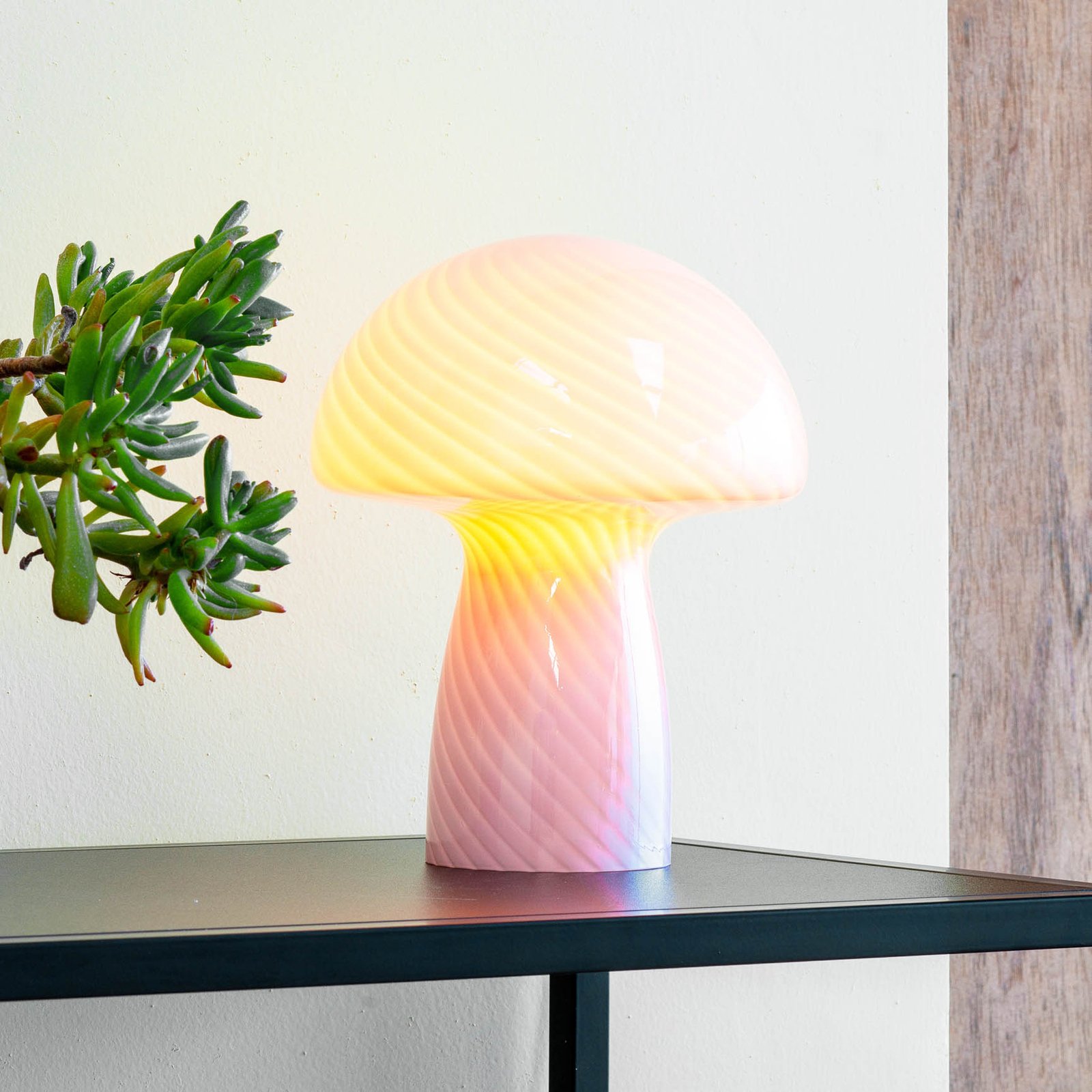 Dyberg Larsen Candeeiro de mesa Mushroom, cor-de-rosa, altura 23 cm, vidro